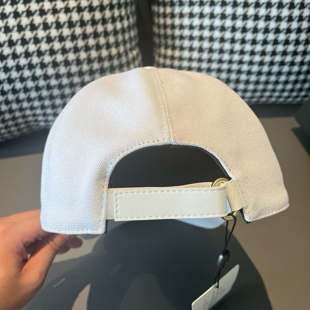 LuxluxHouse Best Quality Caps Prada