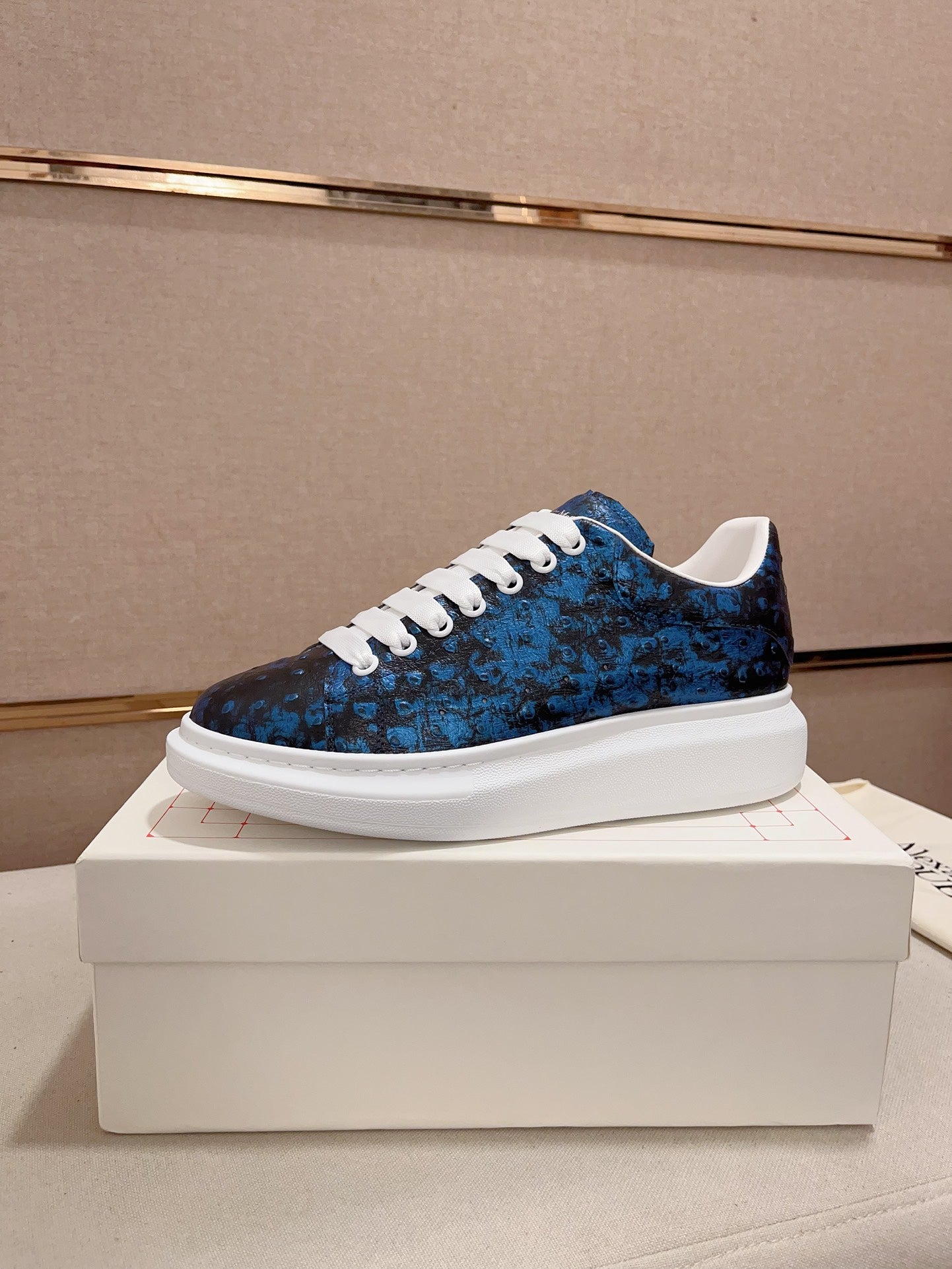 LuxluxHouse Best Quality Shoes Alexander McQueen