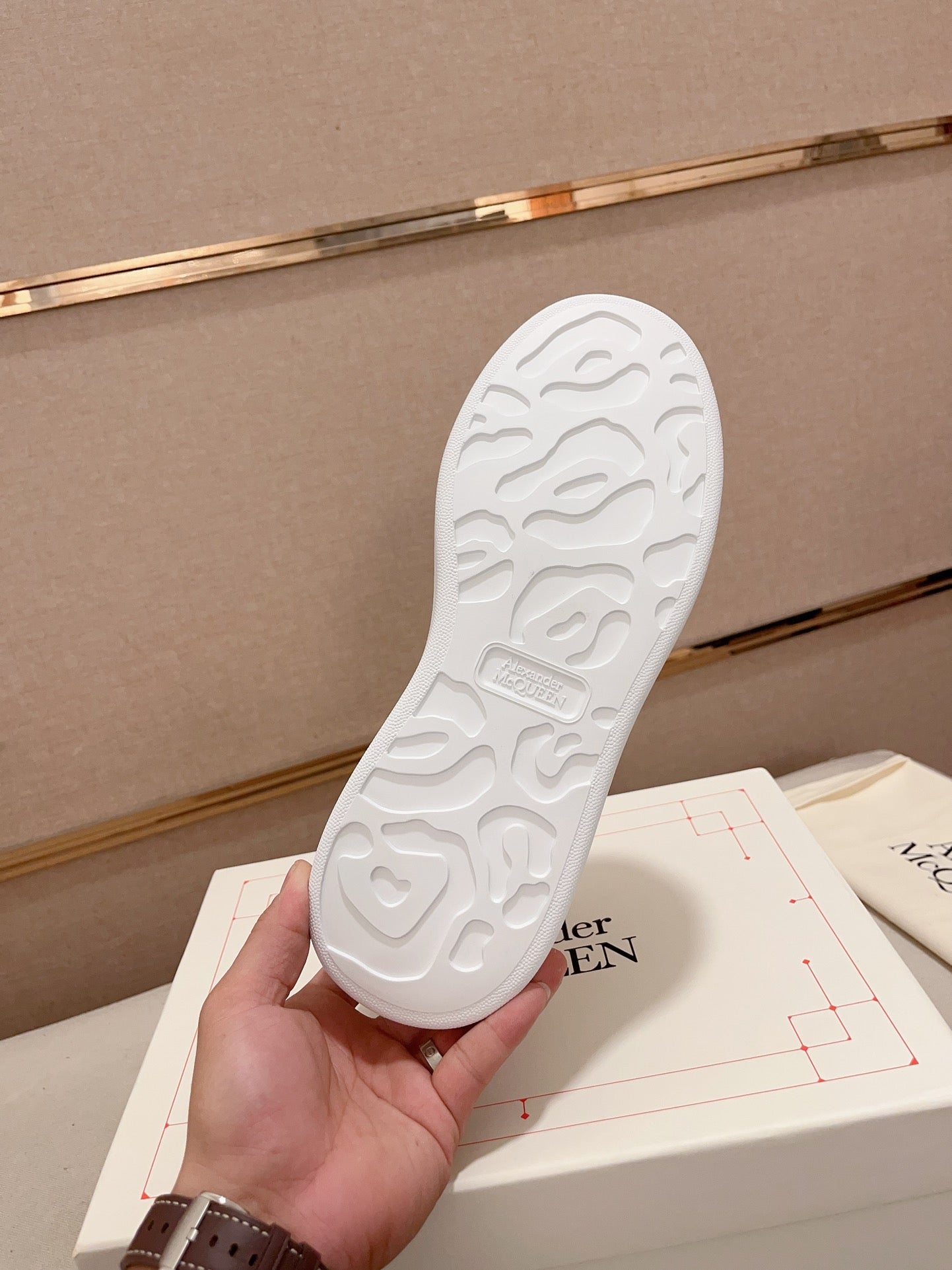 LuxluxHouse Best Quality Shoes Alexander McQueen