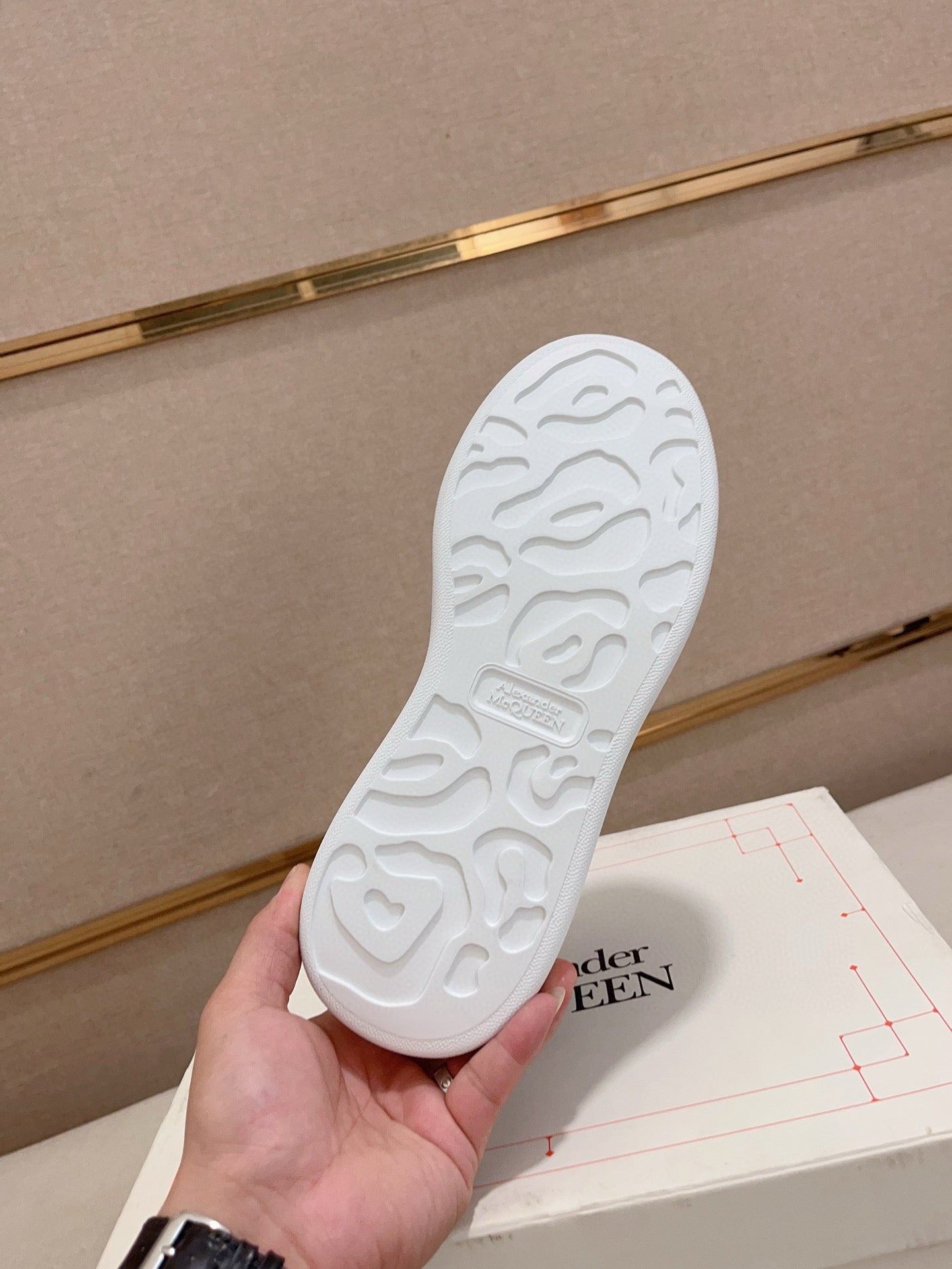 LuxluxHouse Best Quality Shoes Alexander McQueen