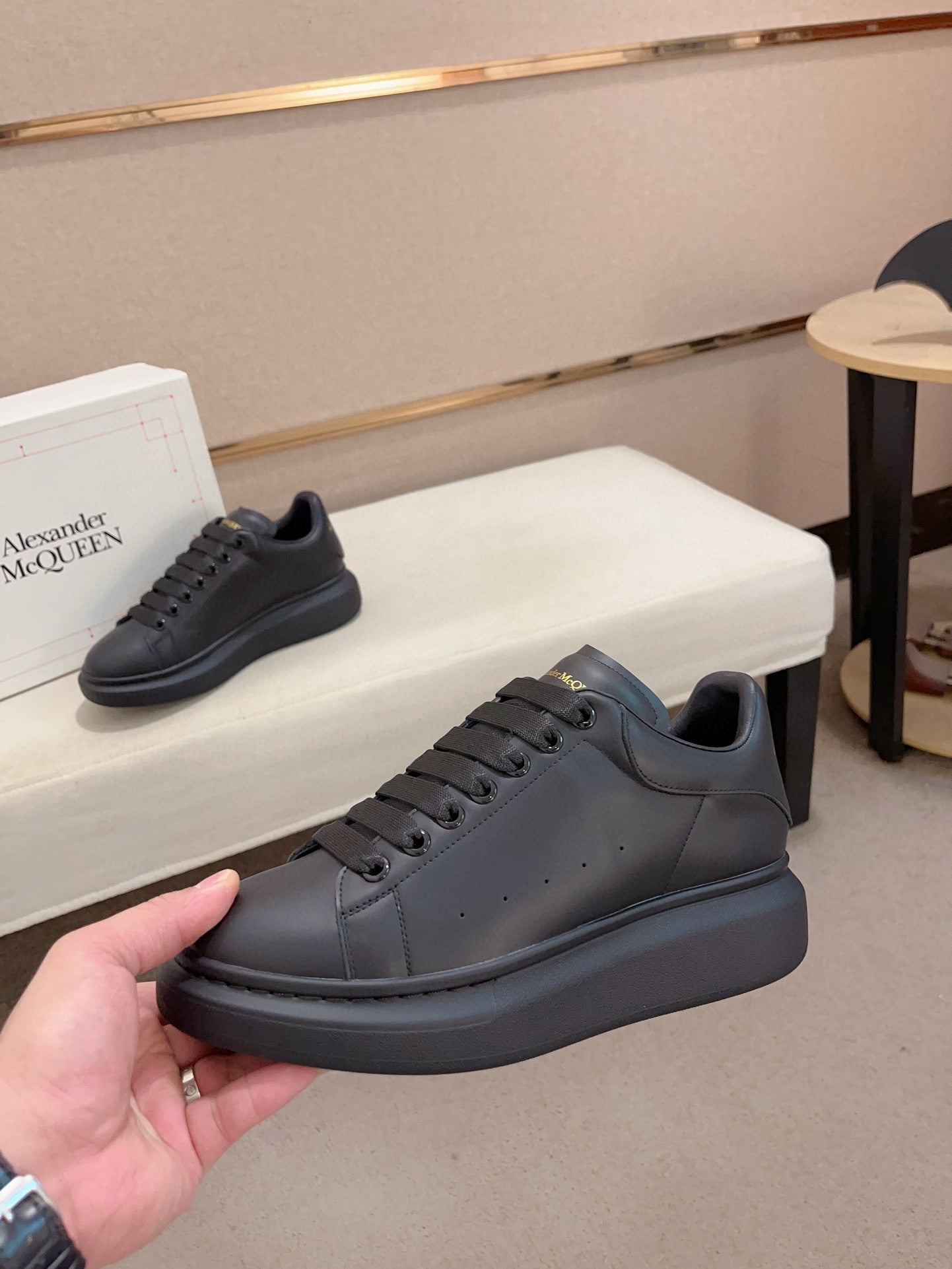 LuxluxHouse Best Quality Shoes Alexander McQueen