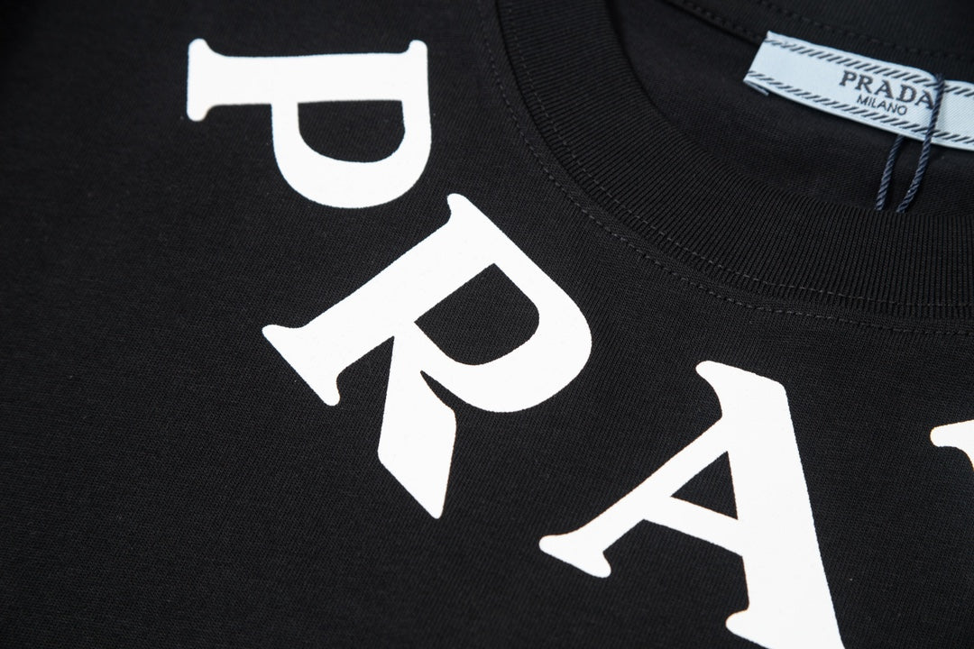 LuxluxHouse Best Quality Clothes T-shirt Prada