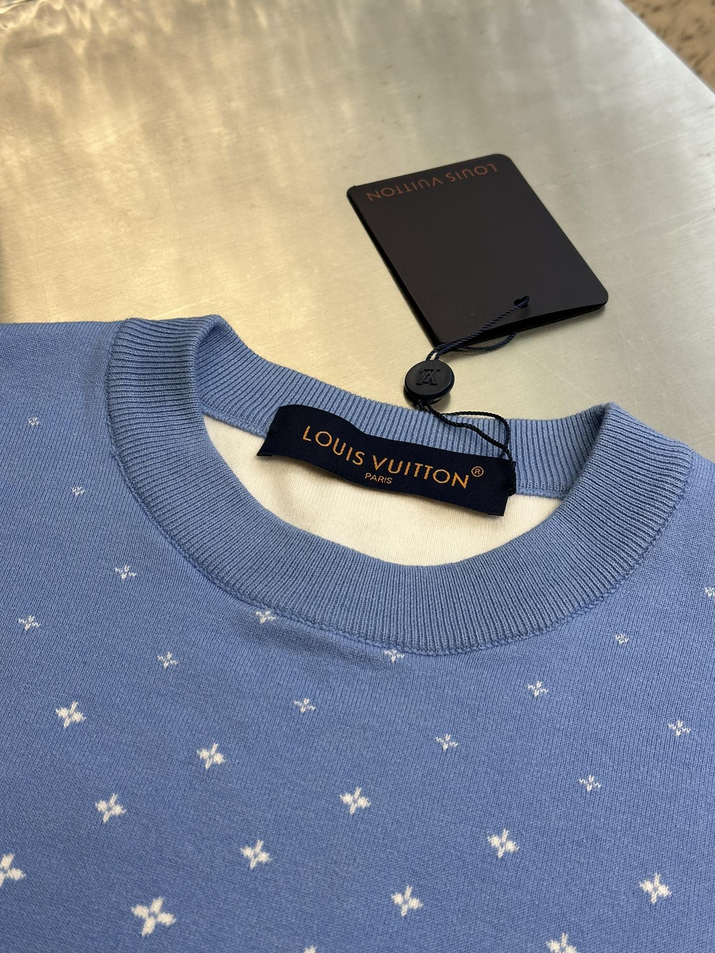 LuxluxHouse Best Quality Clothes T-shirt Louis Vuitton