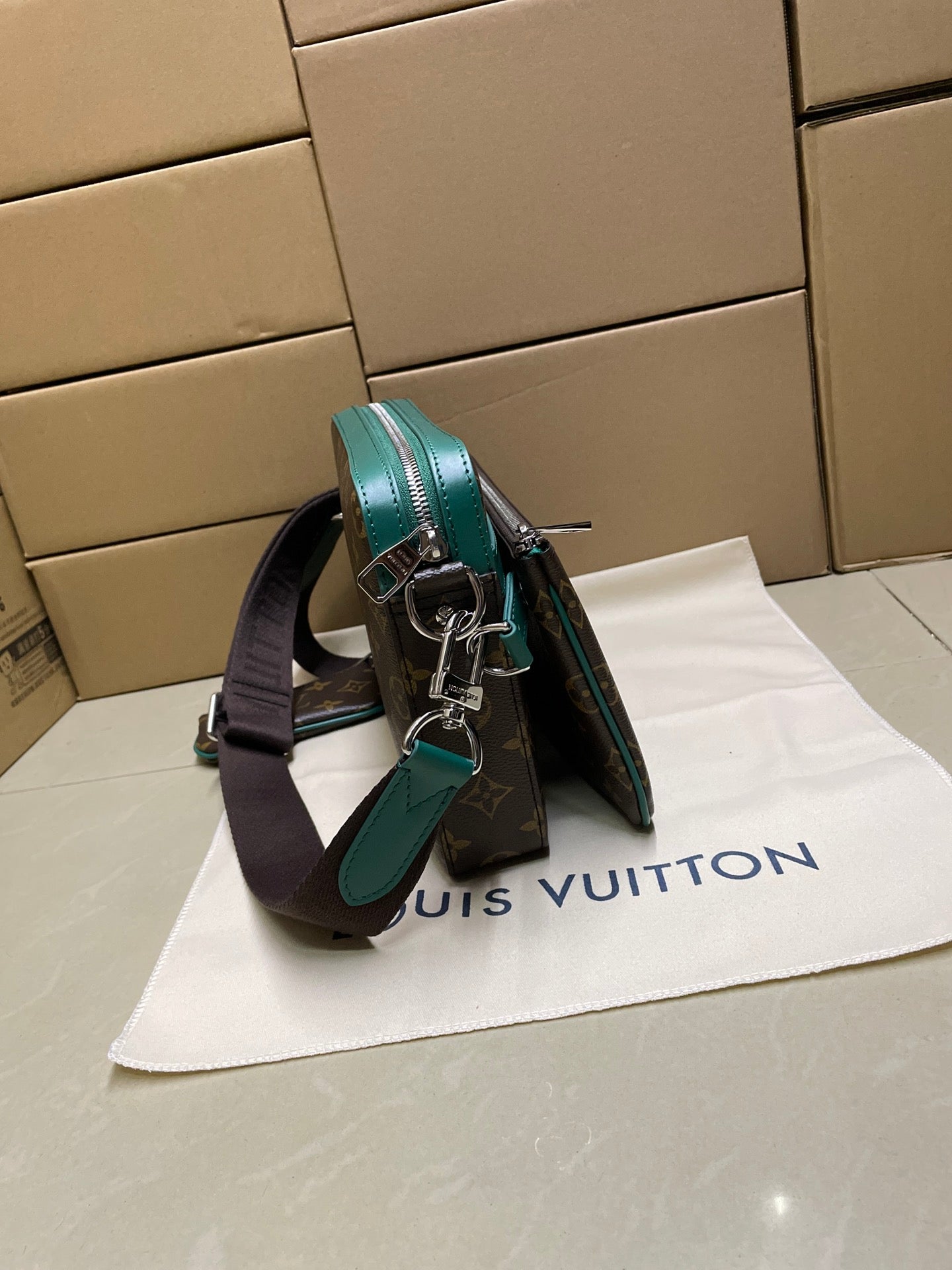 LuxluxHouse Best Quality Bags Louis Vuitton Women Men
