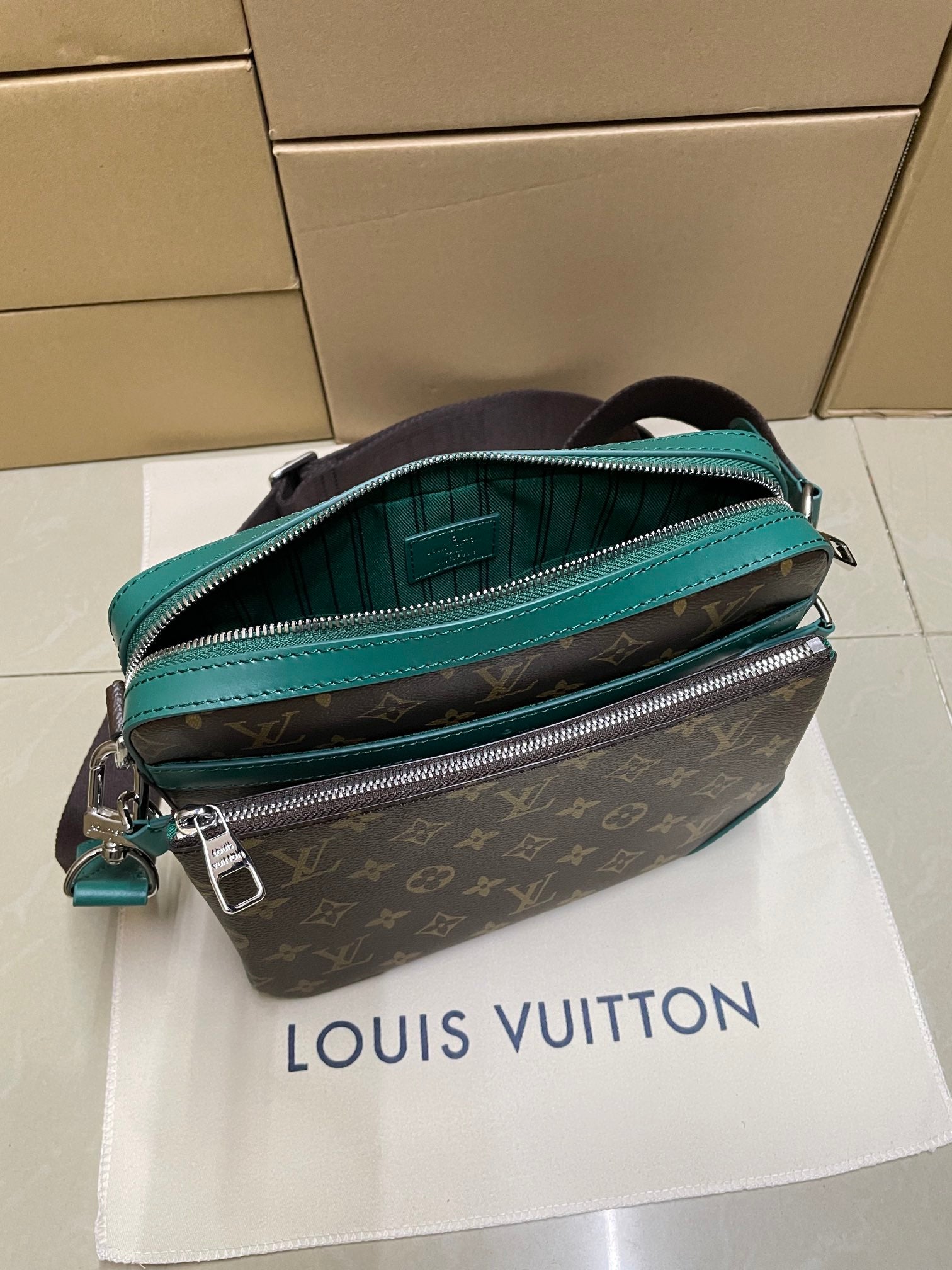 LuxluxHouse Best Quality Bags Louis Vuitton Women Men
