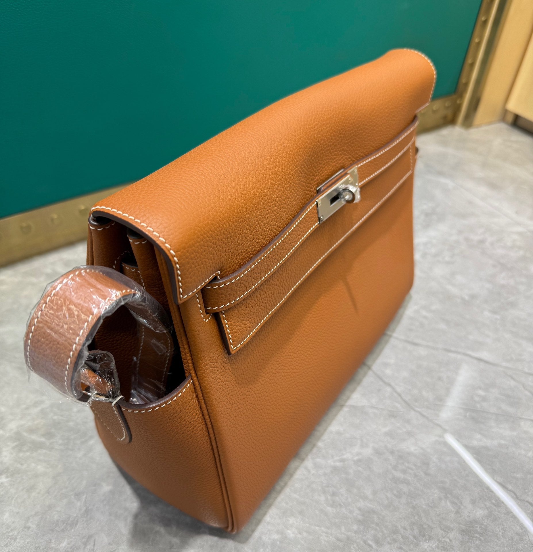 LuxluxHouse Best Quality Bags Women Men Hermes