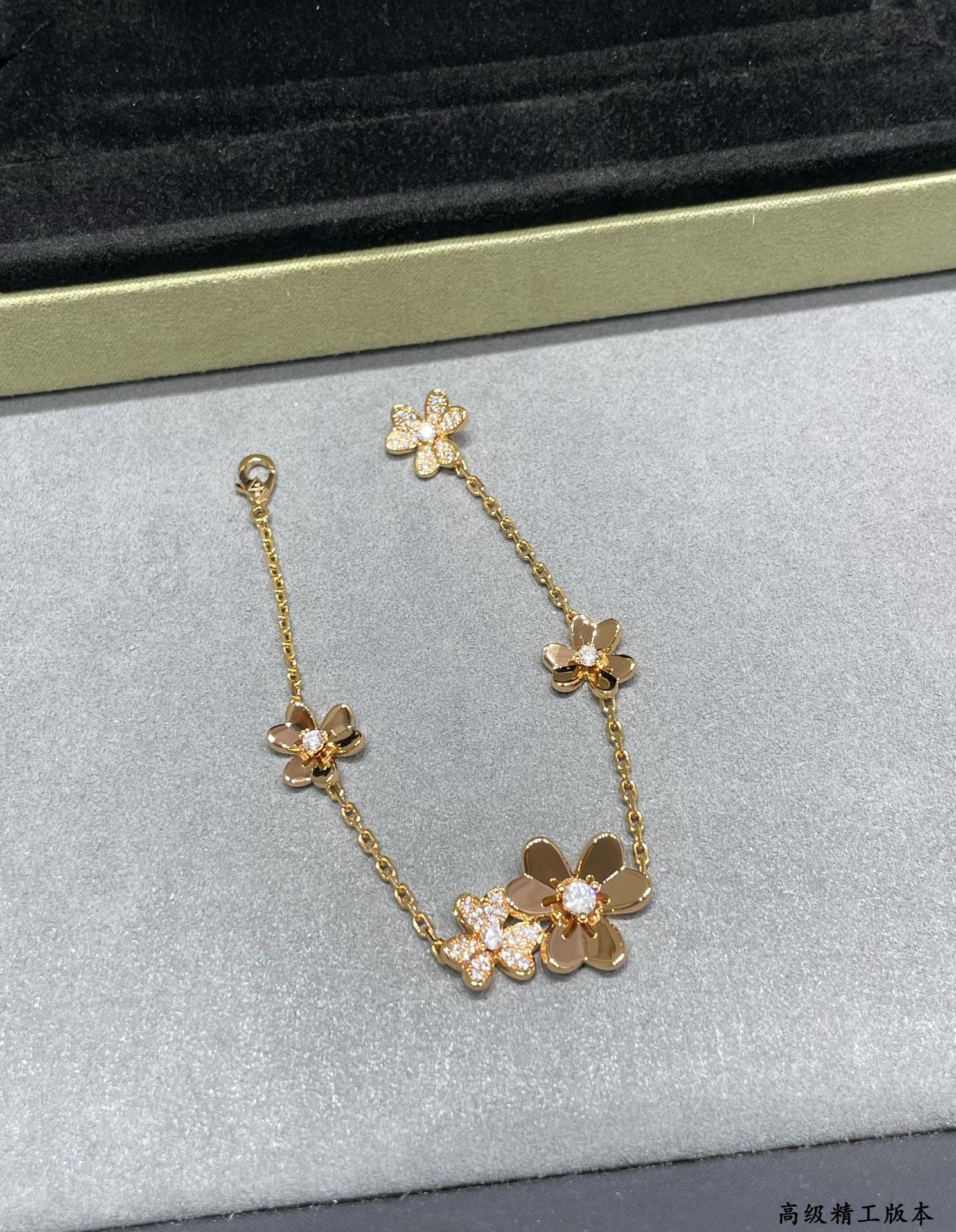 LuxluxHouse Best Quality Accessories Van Cleef & Arpels