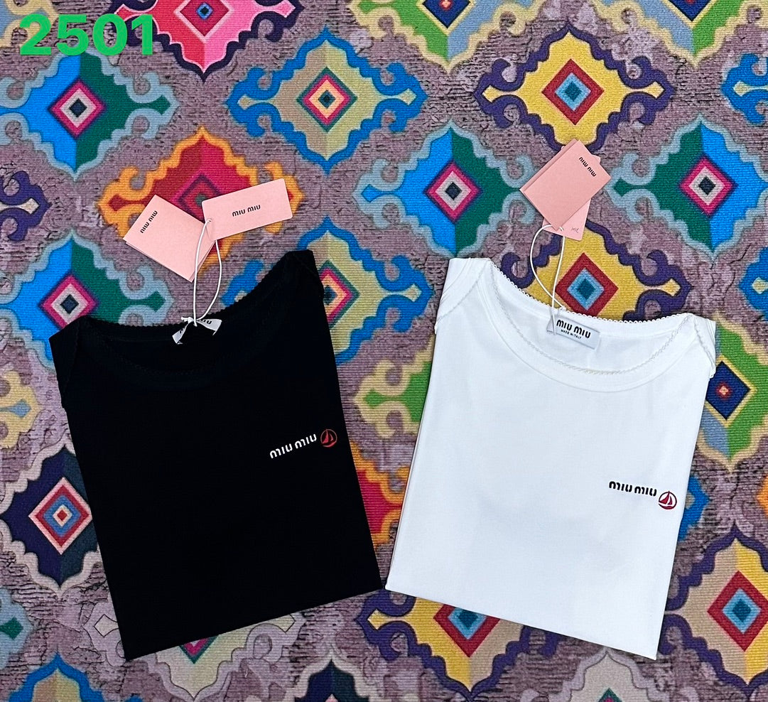 LuxluxHouse Best Quality Clothes Miu Miu T-shirt