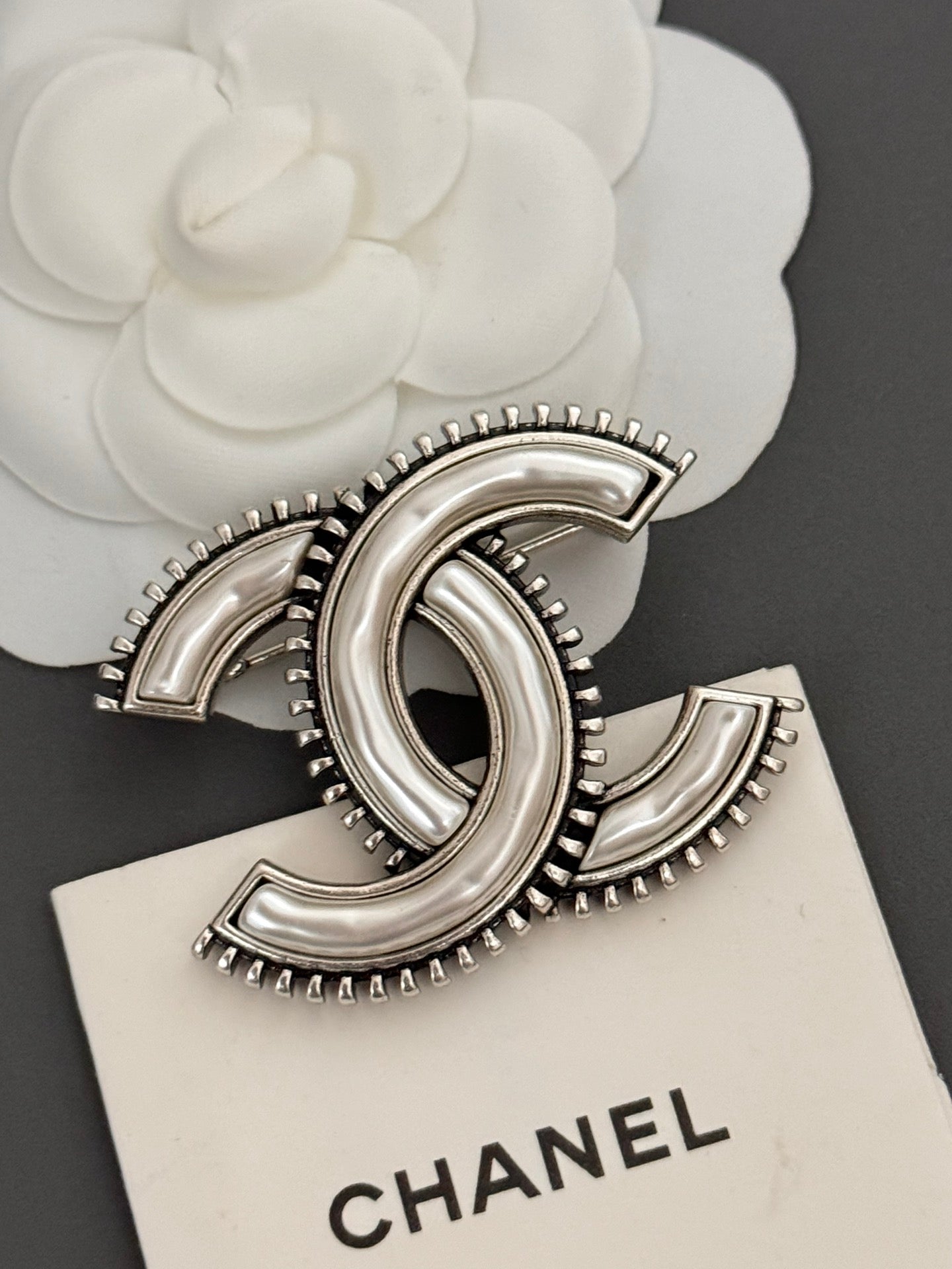 LuxluxHouse Best Quality Accessories Brooch Chanel