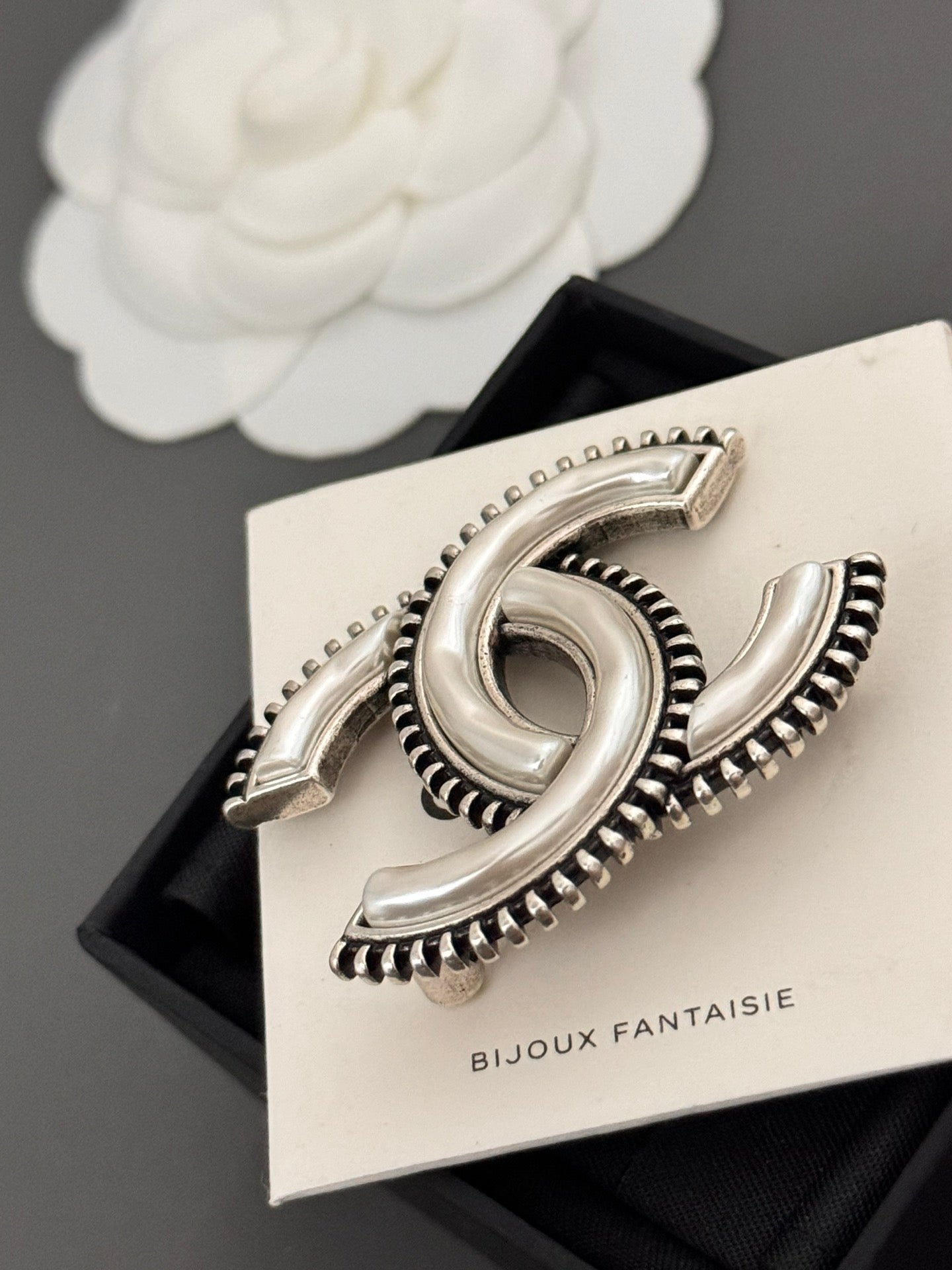 LuxluxHouse Best Quality Accessories Brooch Chanel