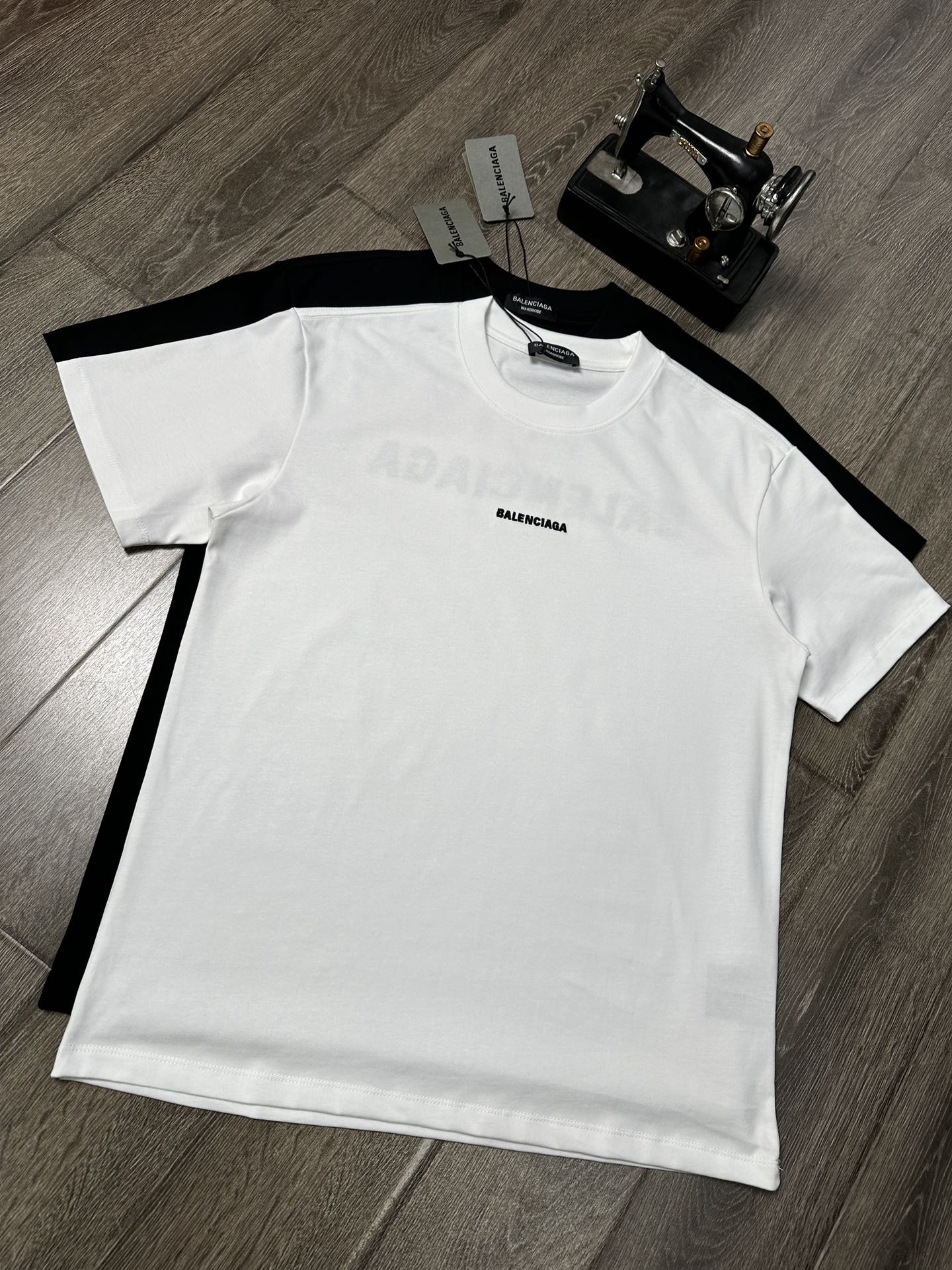 LuxluxHouse Best Quality Clothes Balenciaga T-shirt