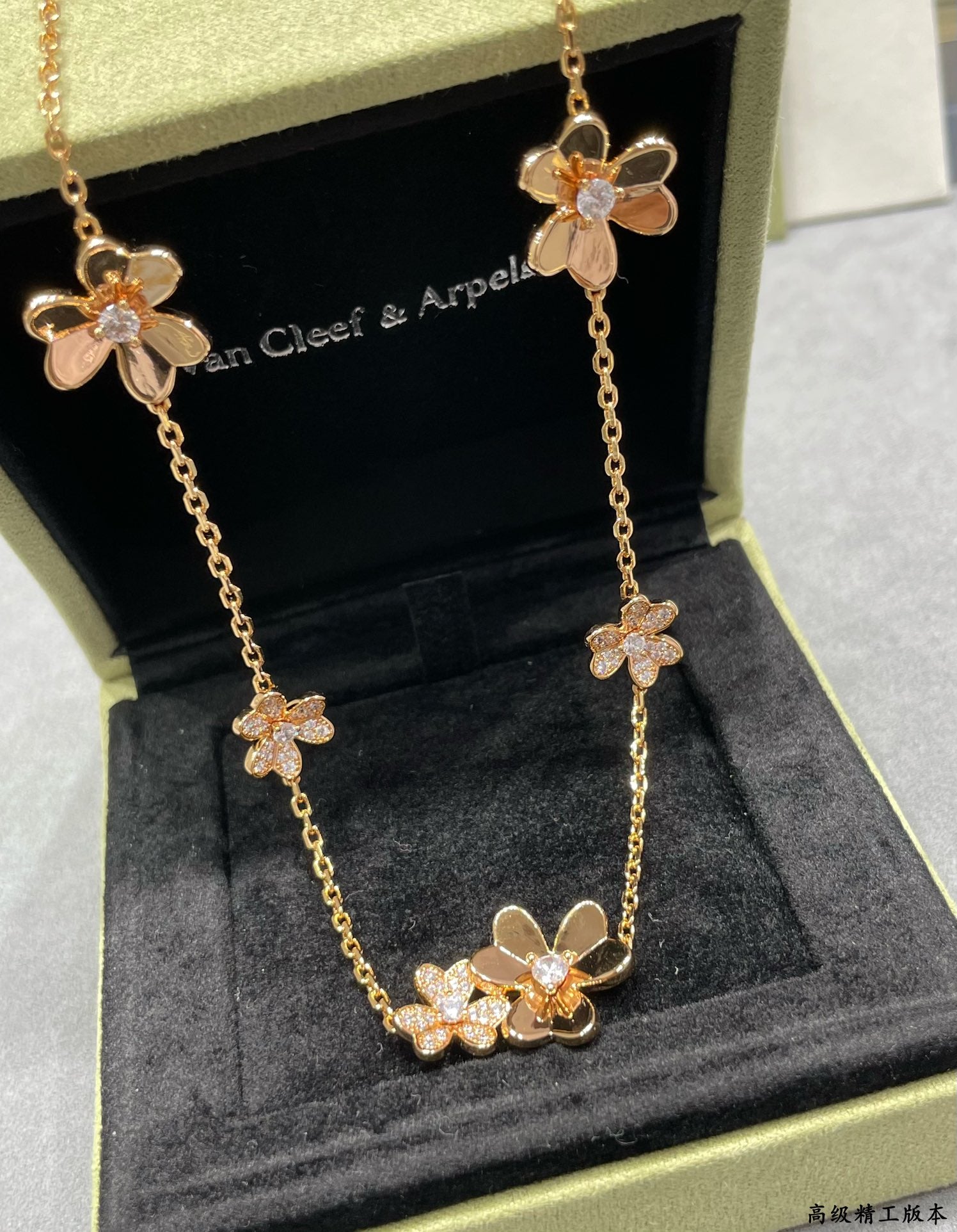 LuxluxHouse Best Quality Accessories Van Cleef & Arpels