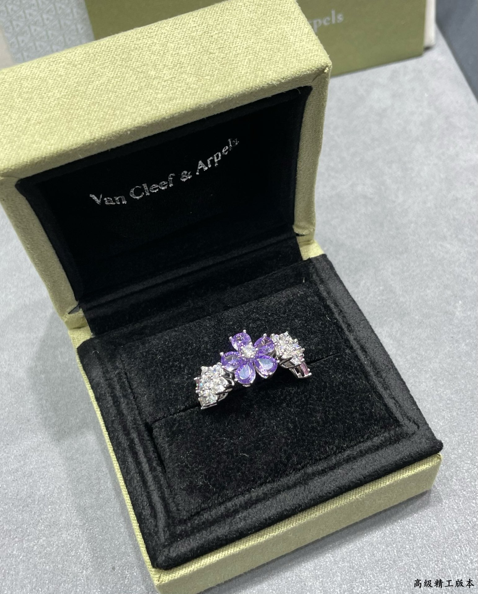 LuxluxHouse Best Quality Accessories Van Cleef & Arpels