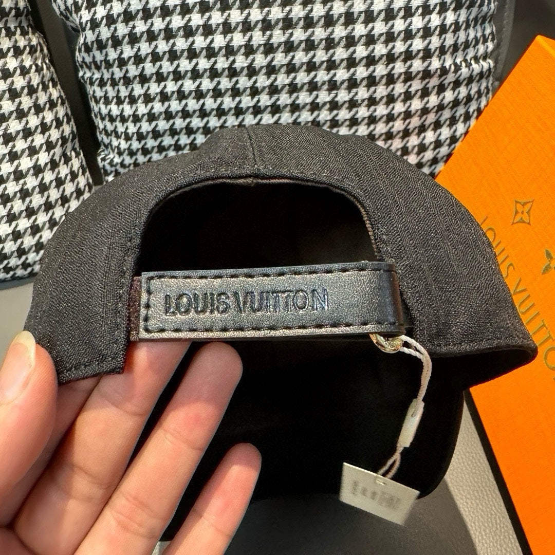 LuxluxHouse Best Quality Caps Louis Vuitton