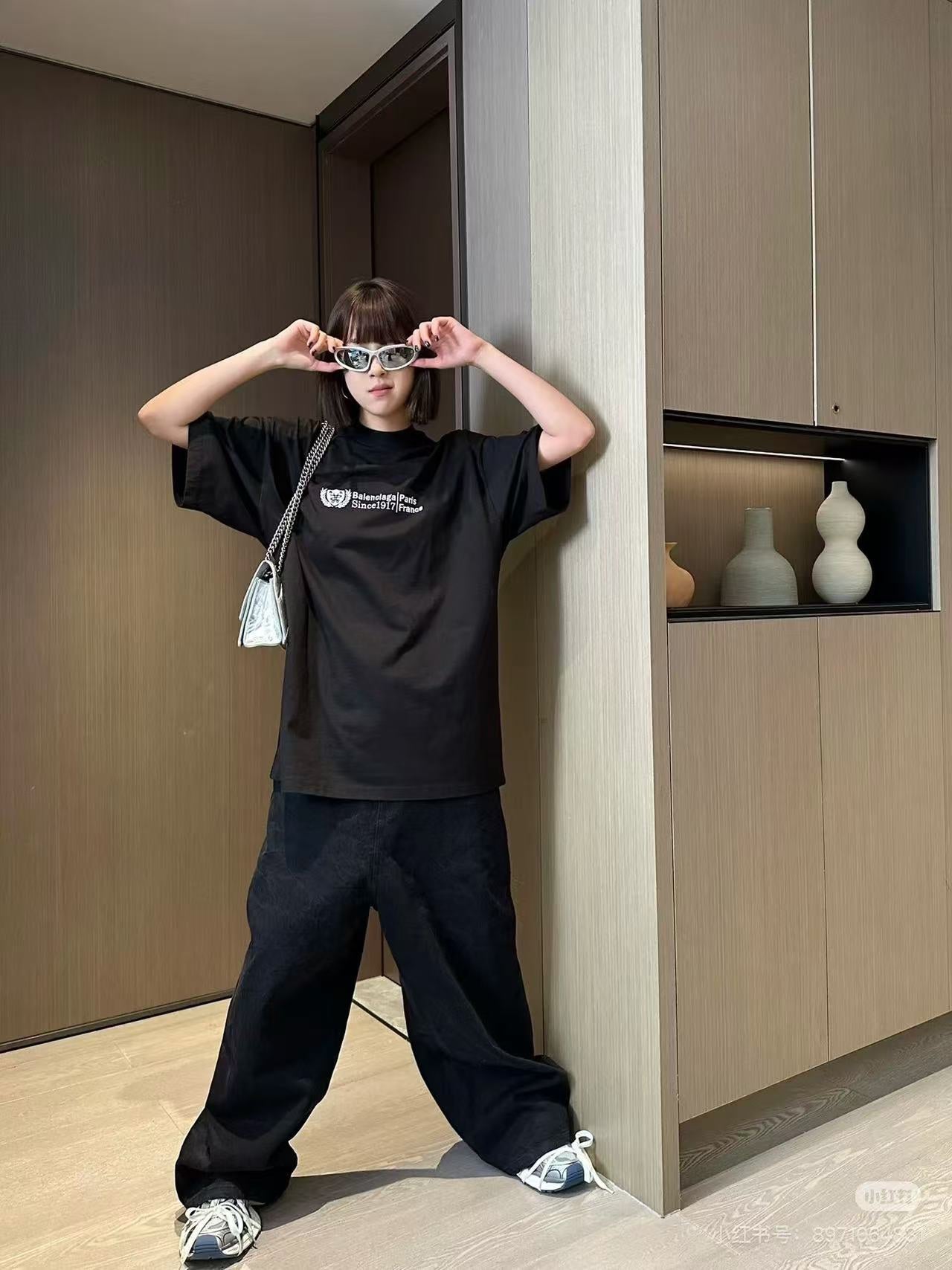 LuxluxHouse Best Quality Clothes Balenciaga T-shirt