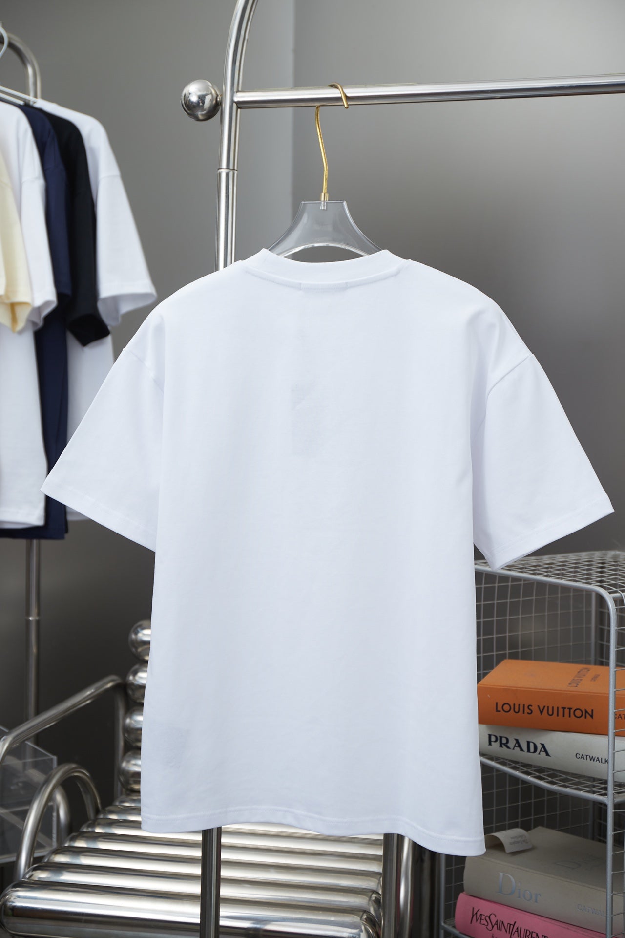 LuxluxHouse Best Quality Clothes T-shirt Prada