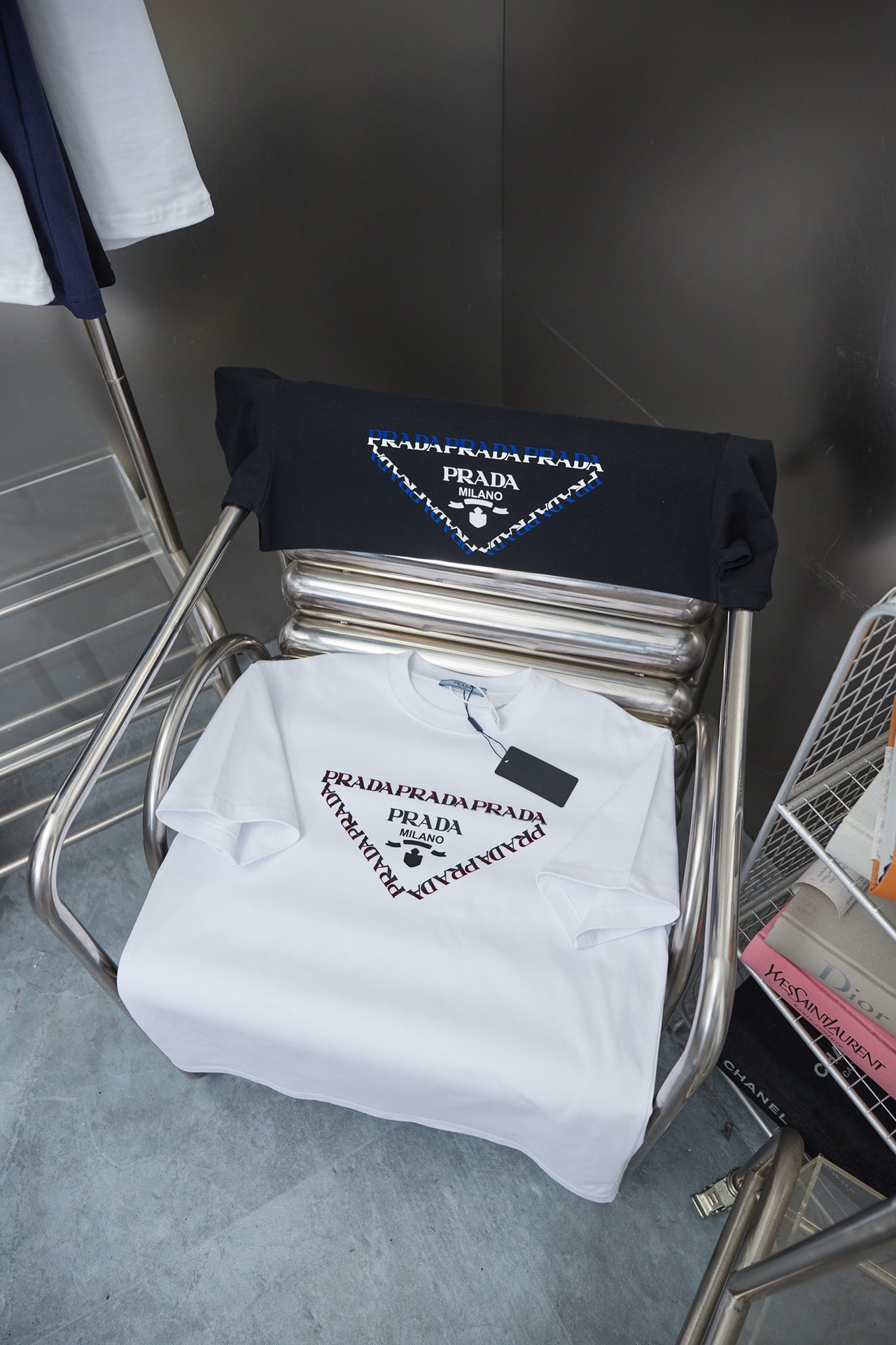 LuxluxHouse Best Quality Clothes T-shirt Prada