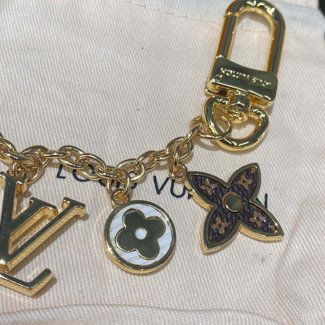 LuxluxHouse Best Quality Accessories Keychain Louis Vuitton Keychain