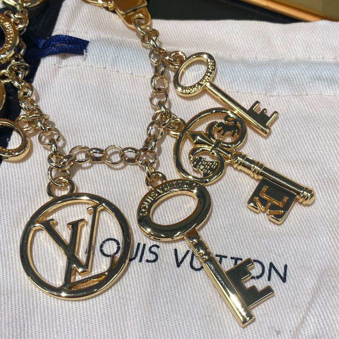 LuxluxHouse Best Quality Accessories Keychain Louis Vuitton Keychain