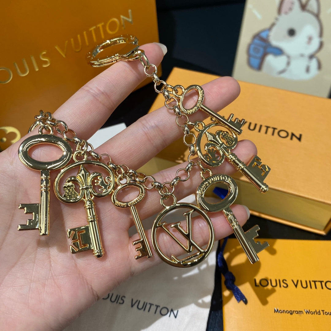 LuxluxHouse Best Quality Accessories Keychain Louis Vuitton Keychain