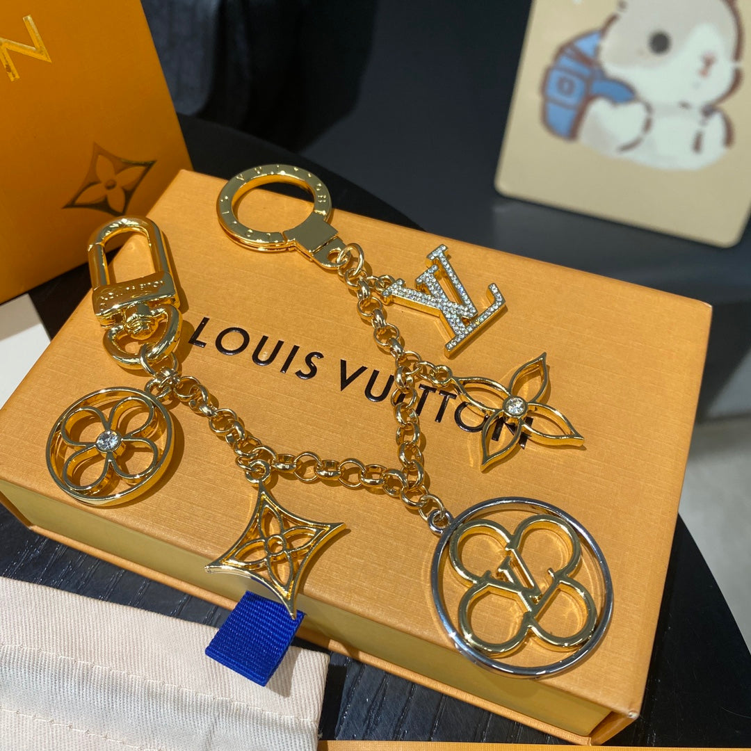 LuxluxHouse Best Quality Accessories Keychain Louis Vuitton Keychain