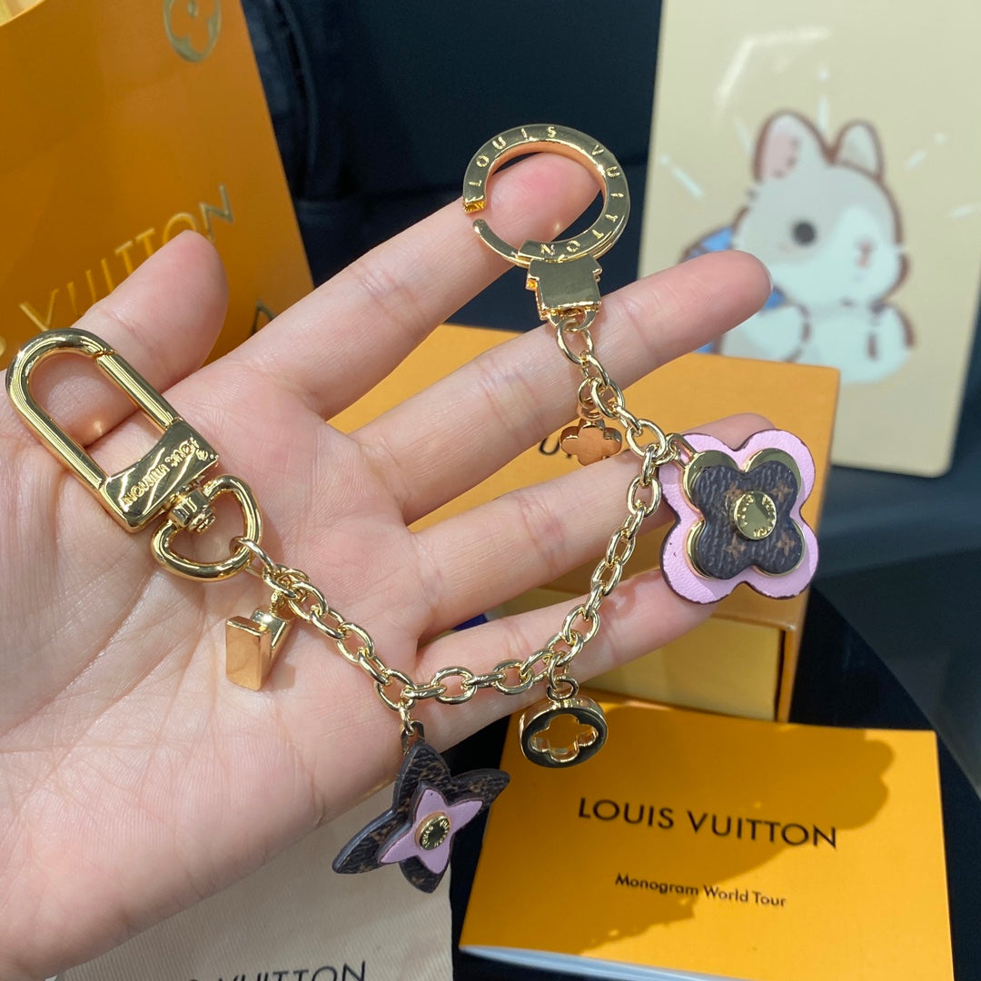 LuxluxHouse Best Quality Accessories Keychain Louis Vuitton Keychain