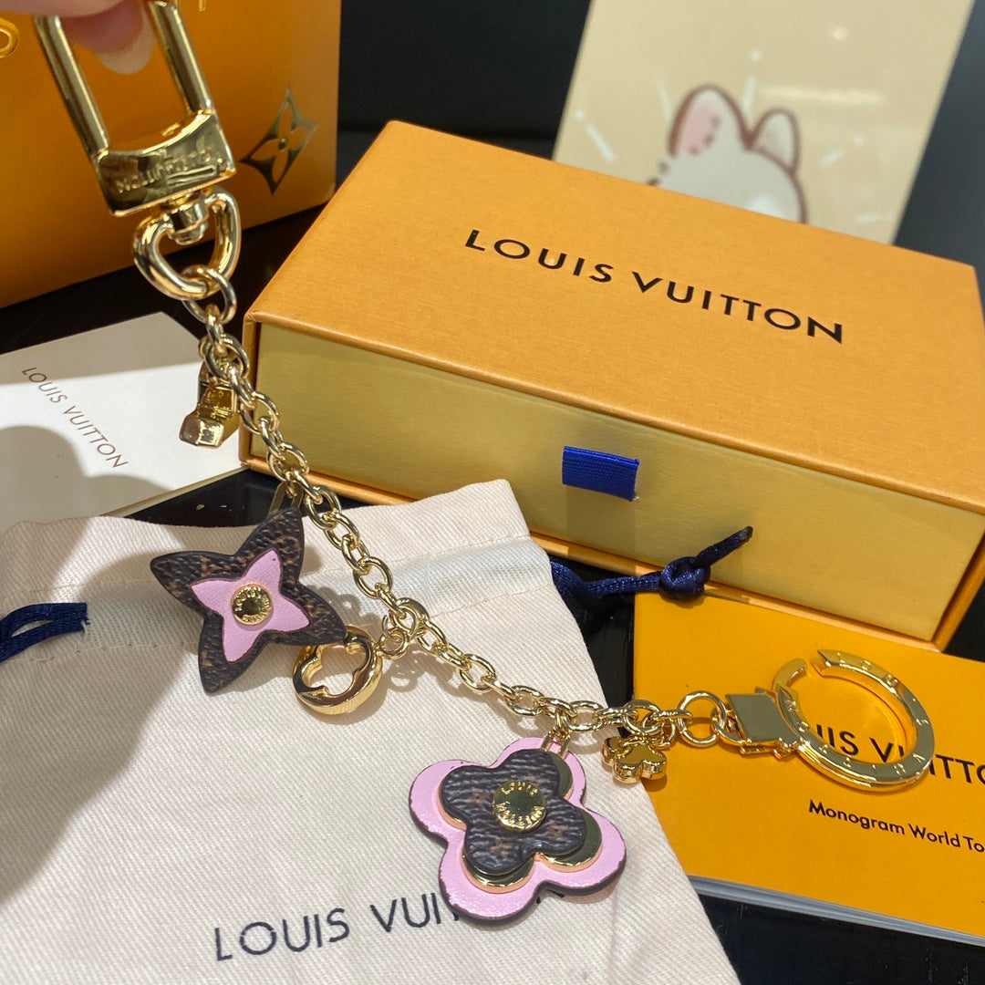 LuxluxHouse Best Quality Accessories Keychain Louis Vuitton Keychain