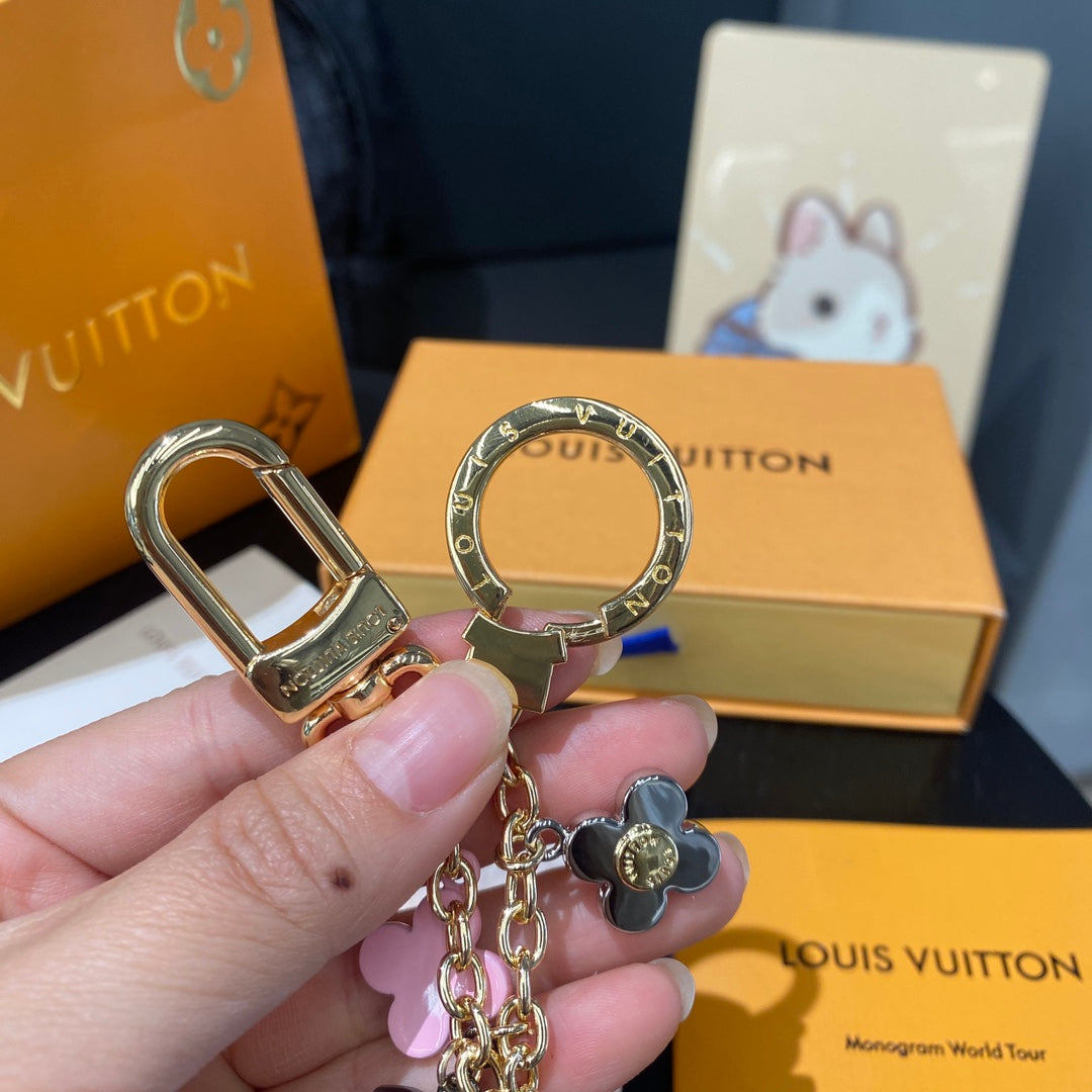 LuxluxHouse Best Quality Accessories Keychain Louis Vuitton Keychain