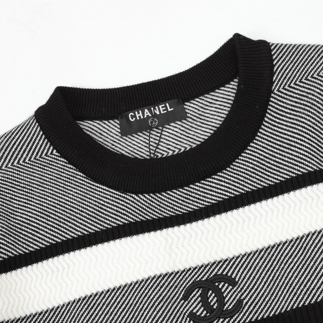 LuxluxHouse Best Quality Clothes Hoodie & Sweater Chanel & Maison Margiela