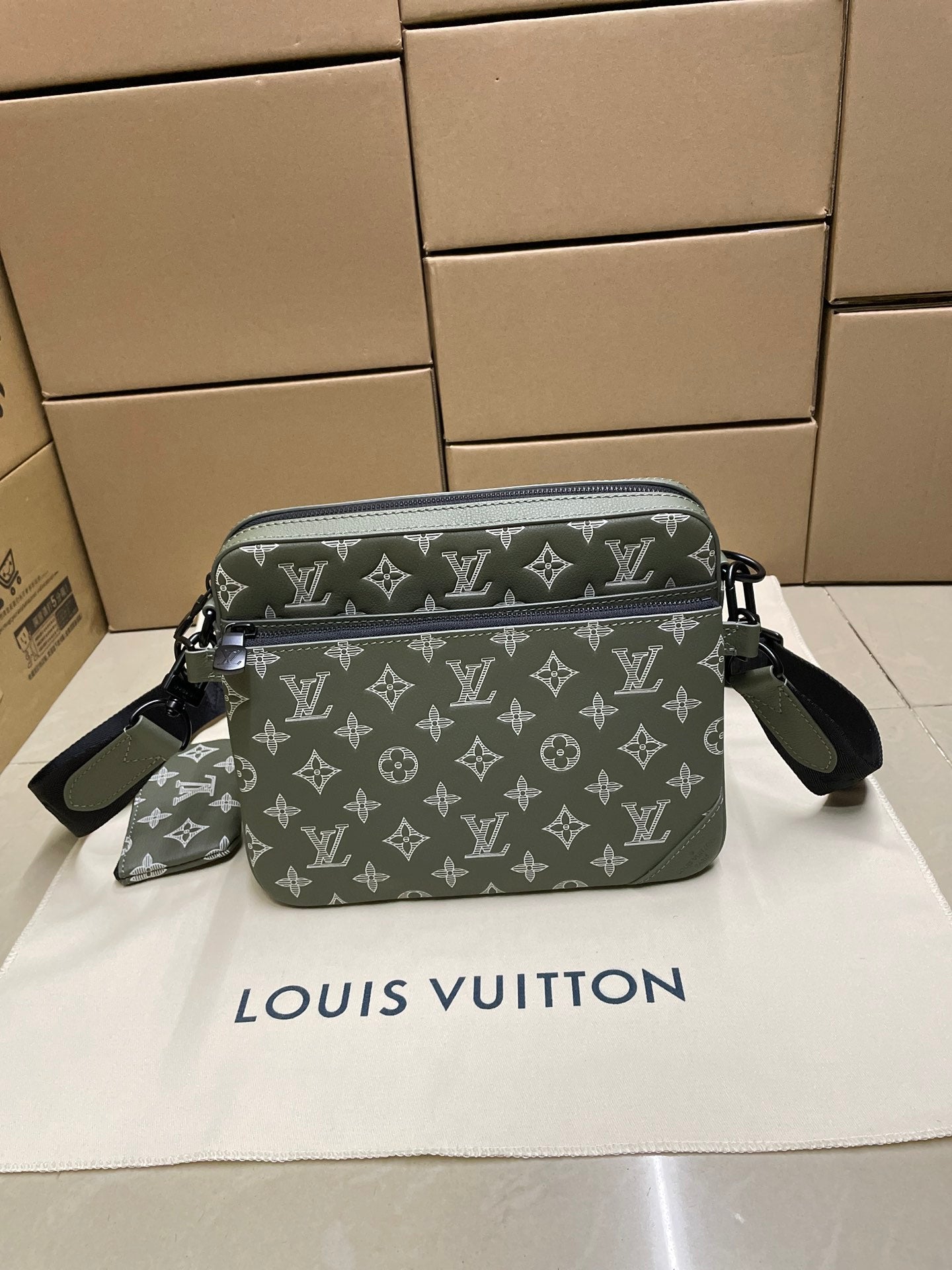 LuxluxHouse Best Quality Bags Louis Vuitton Women Men