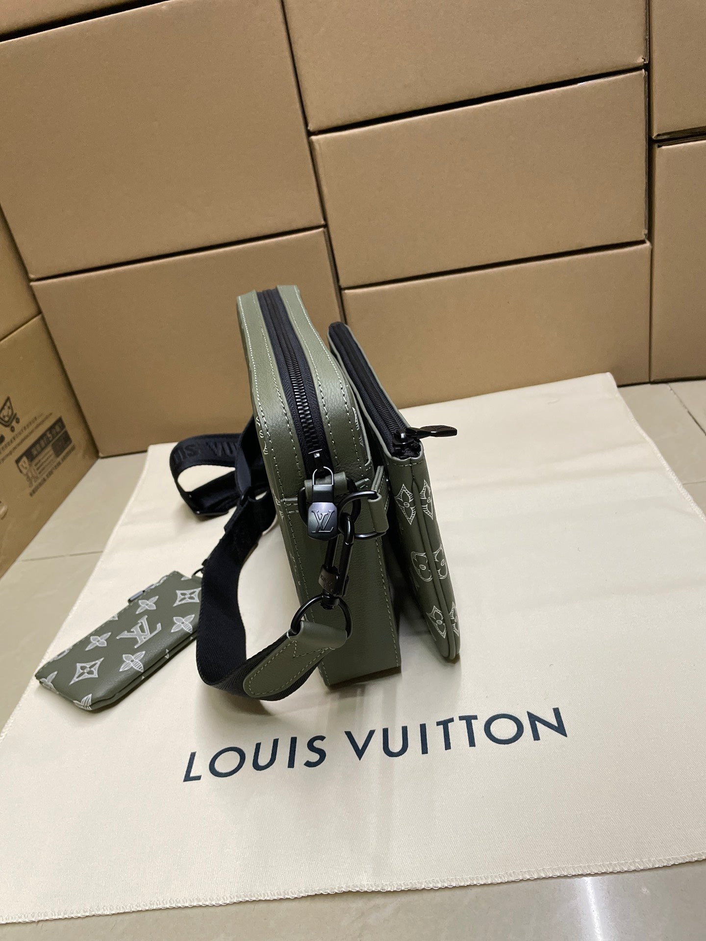 LuxluxHouse Best Quality Bags Louis Vuitton Women Men