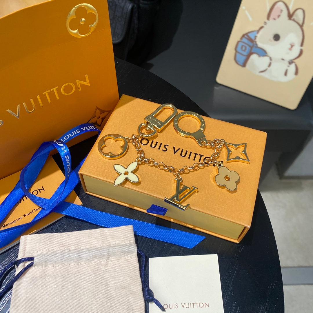 LuxluxHouse Best Quality Accessories Keychain Louis Vuitton Keychain