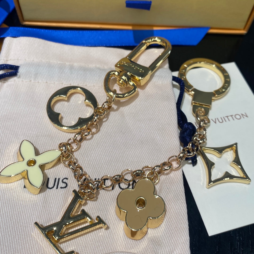 LuxluxHouse Best Quality Accessories Keychain Louis Vuitton Keychain