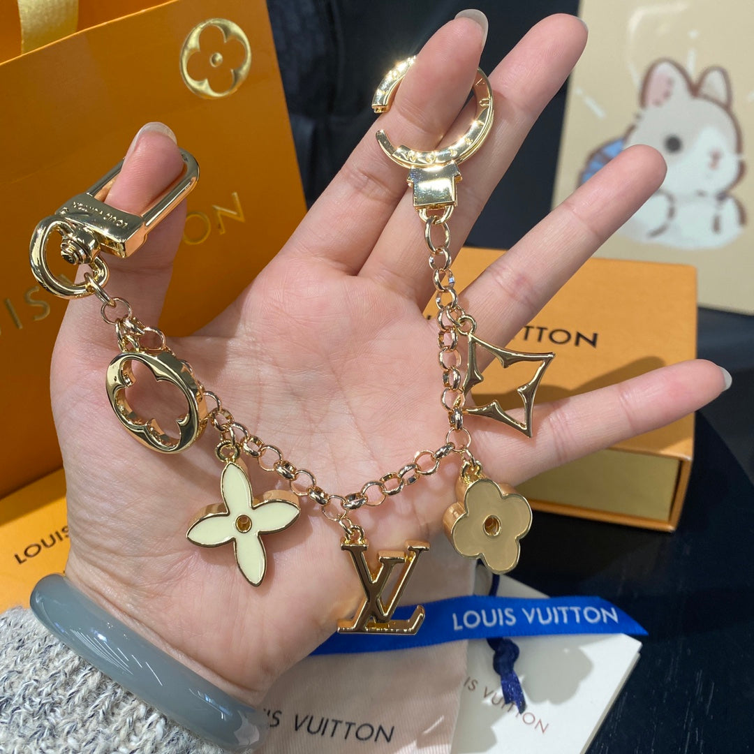 LuxluxHouse Best Quality Accessories Keychain Louis Vuitton Keychain