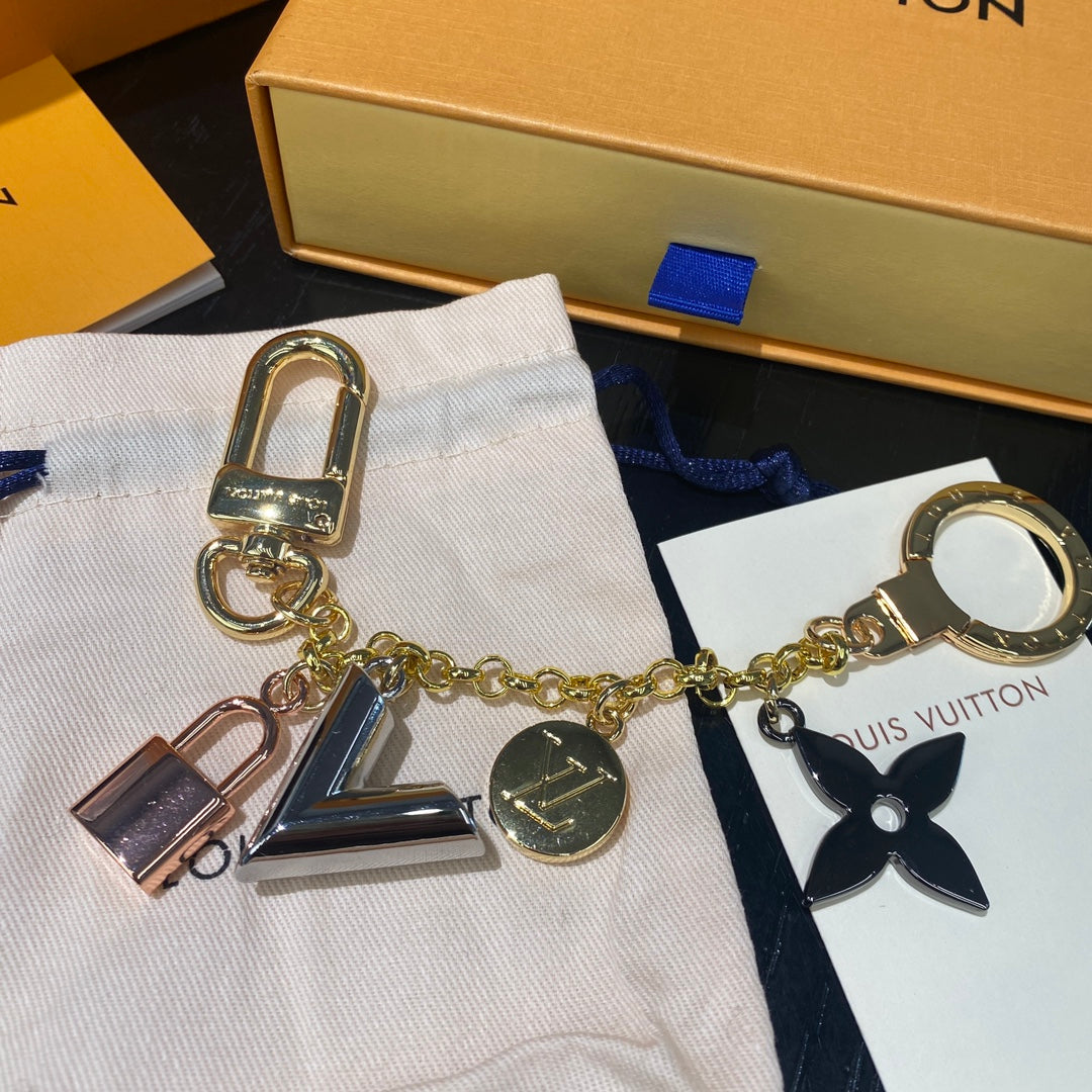 LuxluxHouse Best Quality Accessories Keychain Louis Vuitton Keychain