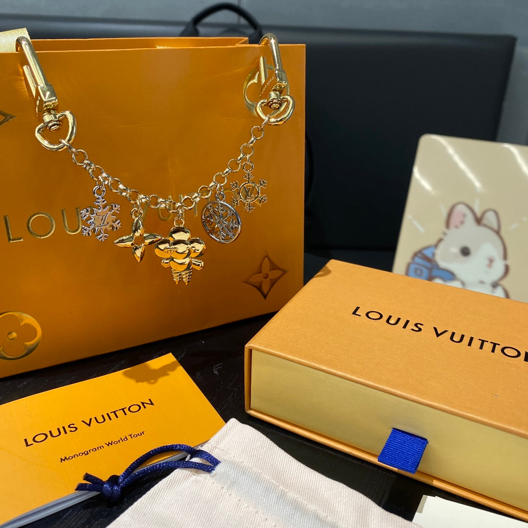 LuxluxHouse Best Quality Accessories Keychain Louis Vuitton Keychain