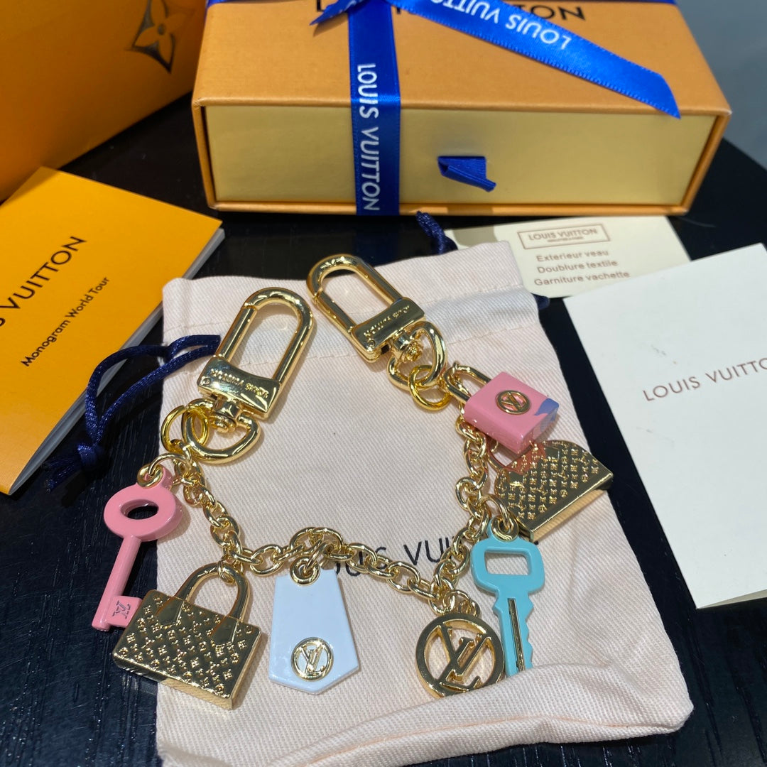 LuxluxHouse Best Quality Accessories Keychain Louis Vuitton Keychain