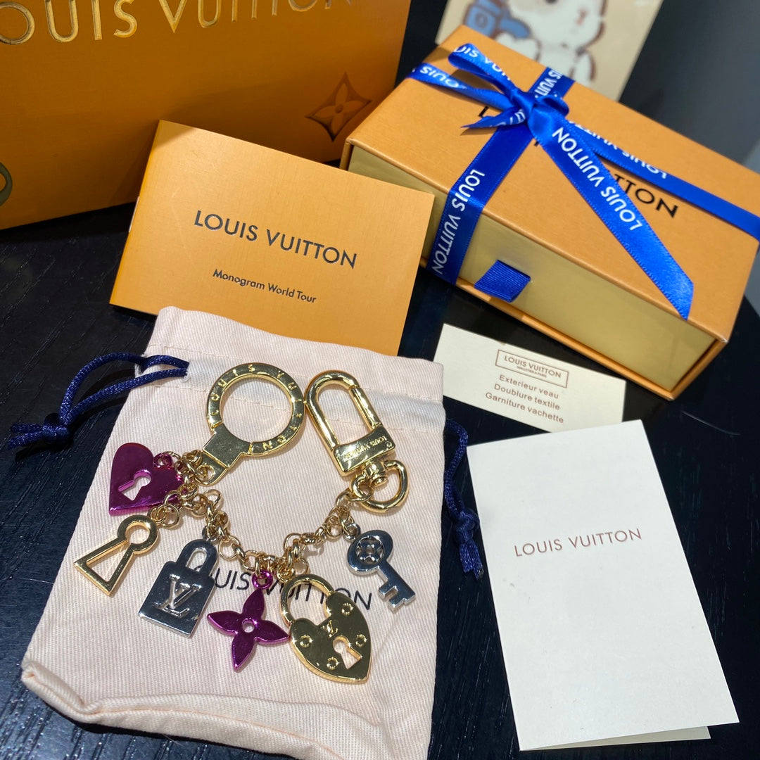 LuxluxHouse Best Quality Accessories Keychain Louis Vuitton Keychain
