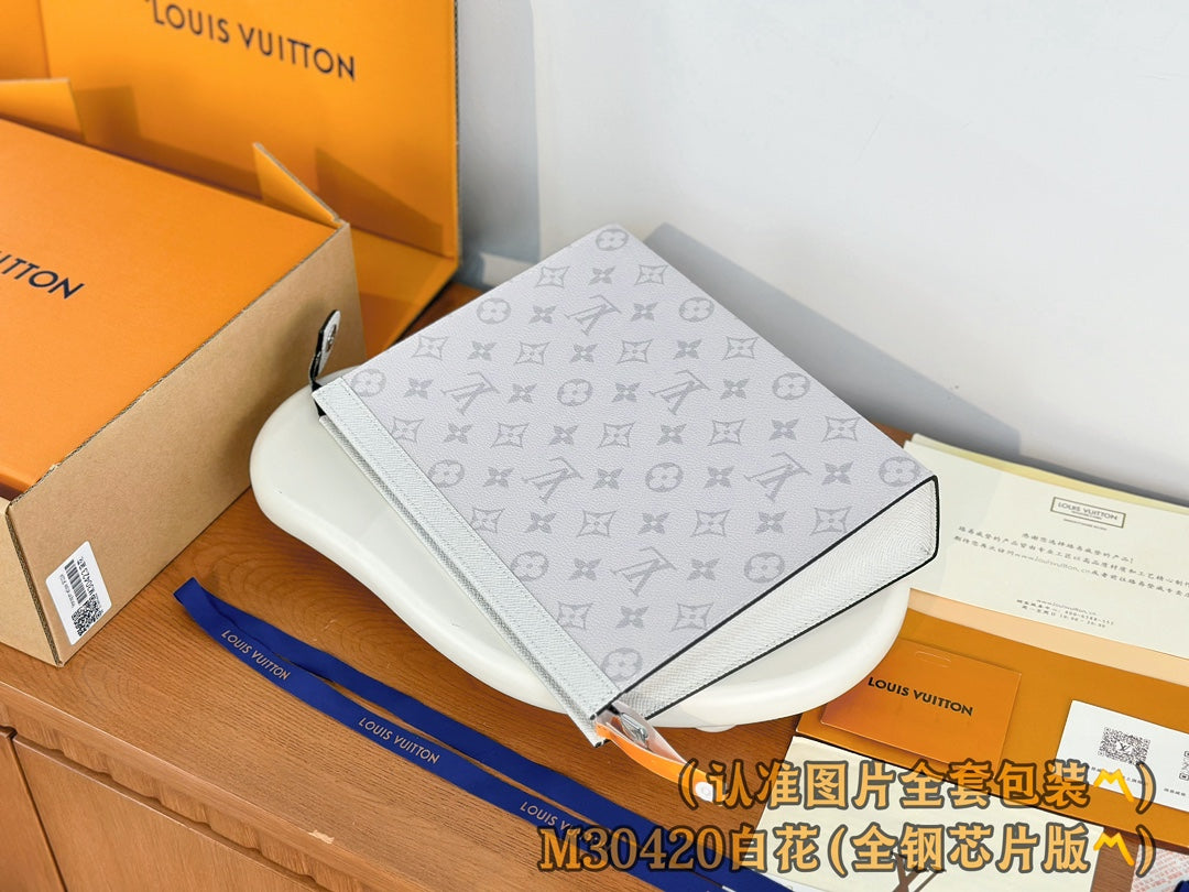 LuxluxHouse Best Quality Bags Small Bags Louis Vuitton Men