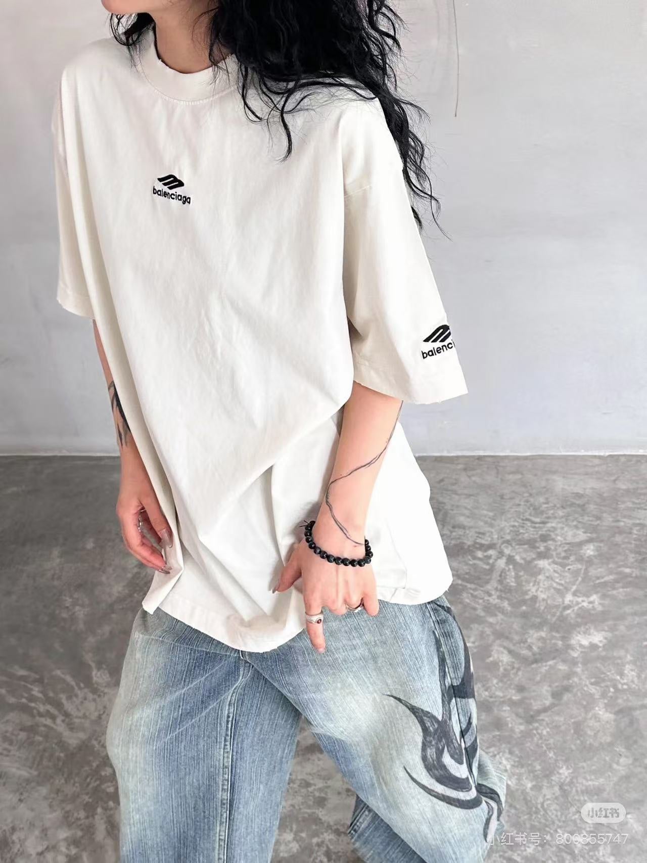 LuxluxHouse Best Quality Clothes Balenciaga T-shirt