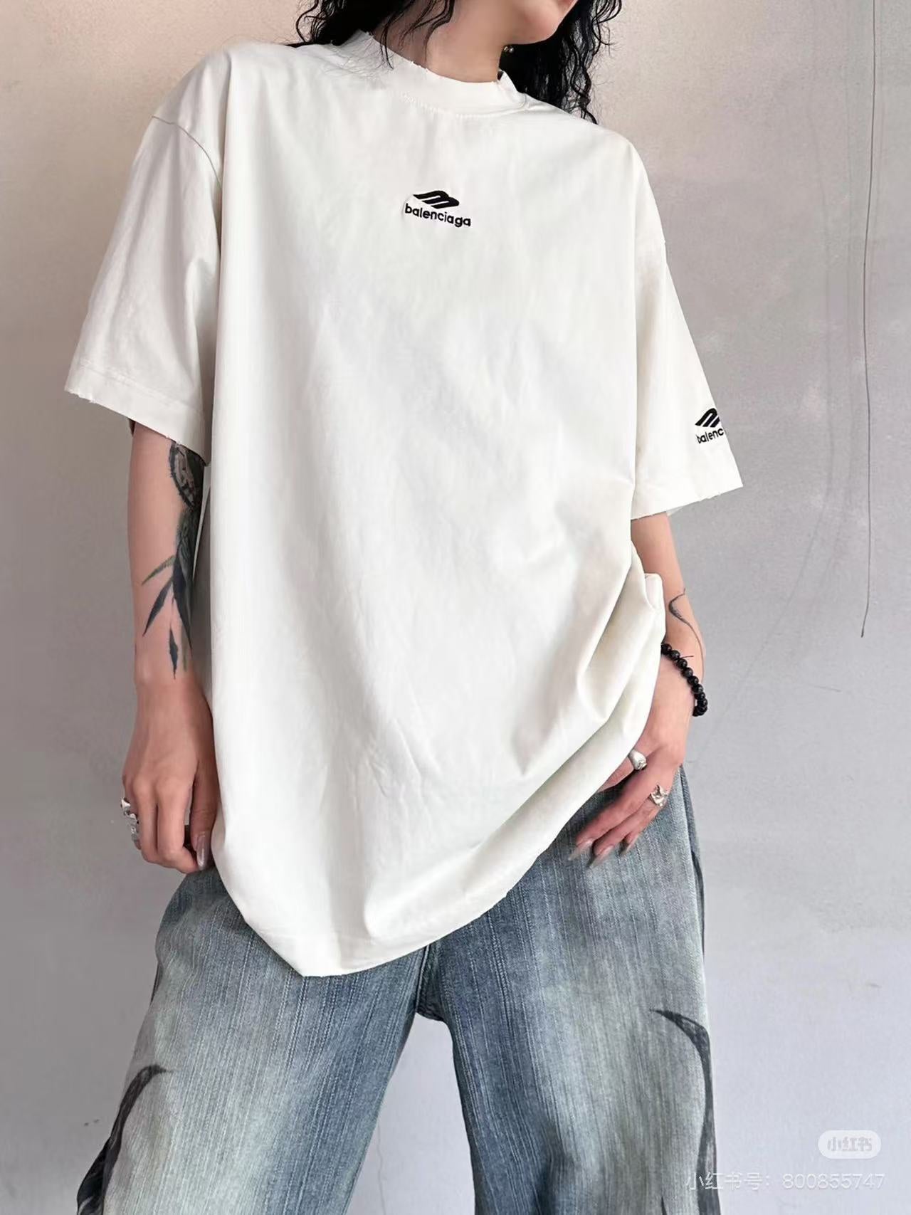 LuxluxHouse Best Quality Clothes Balenciaga T-shirt