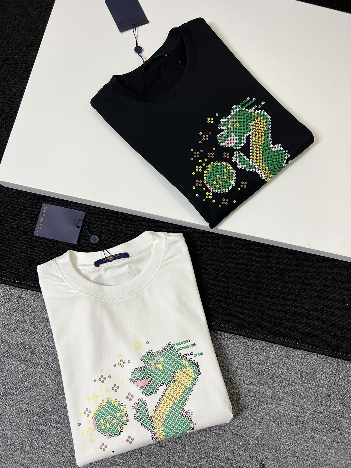 LuxluxHouse Best Quality Clothes T-shirt Louis Vuitton