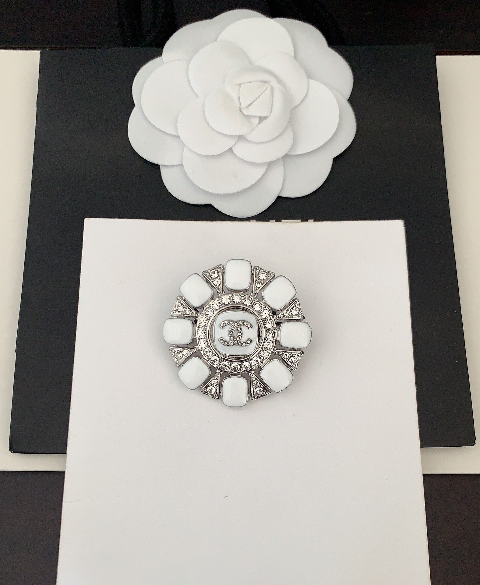 LuxluxHouse Best Quality Accessories Brooch Chanel