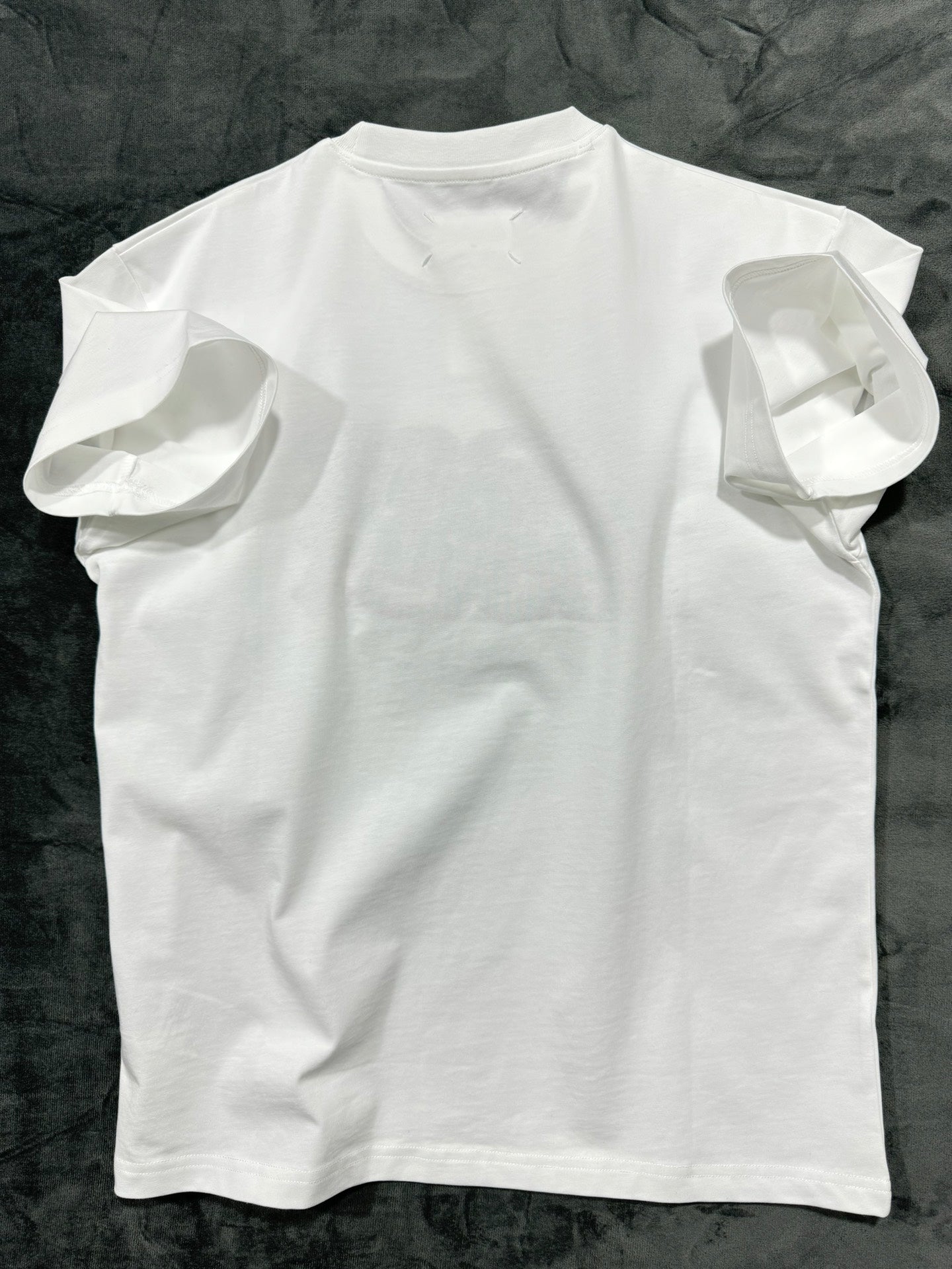 LuxluxHouse Best Quality Clothes T-shirt Chanel & Maison Margiela