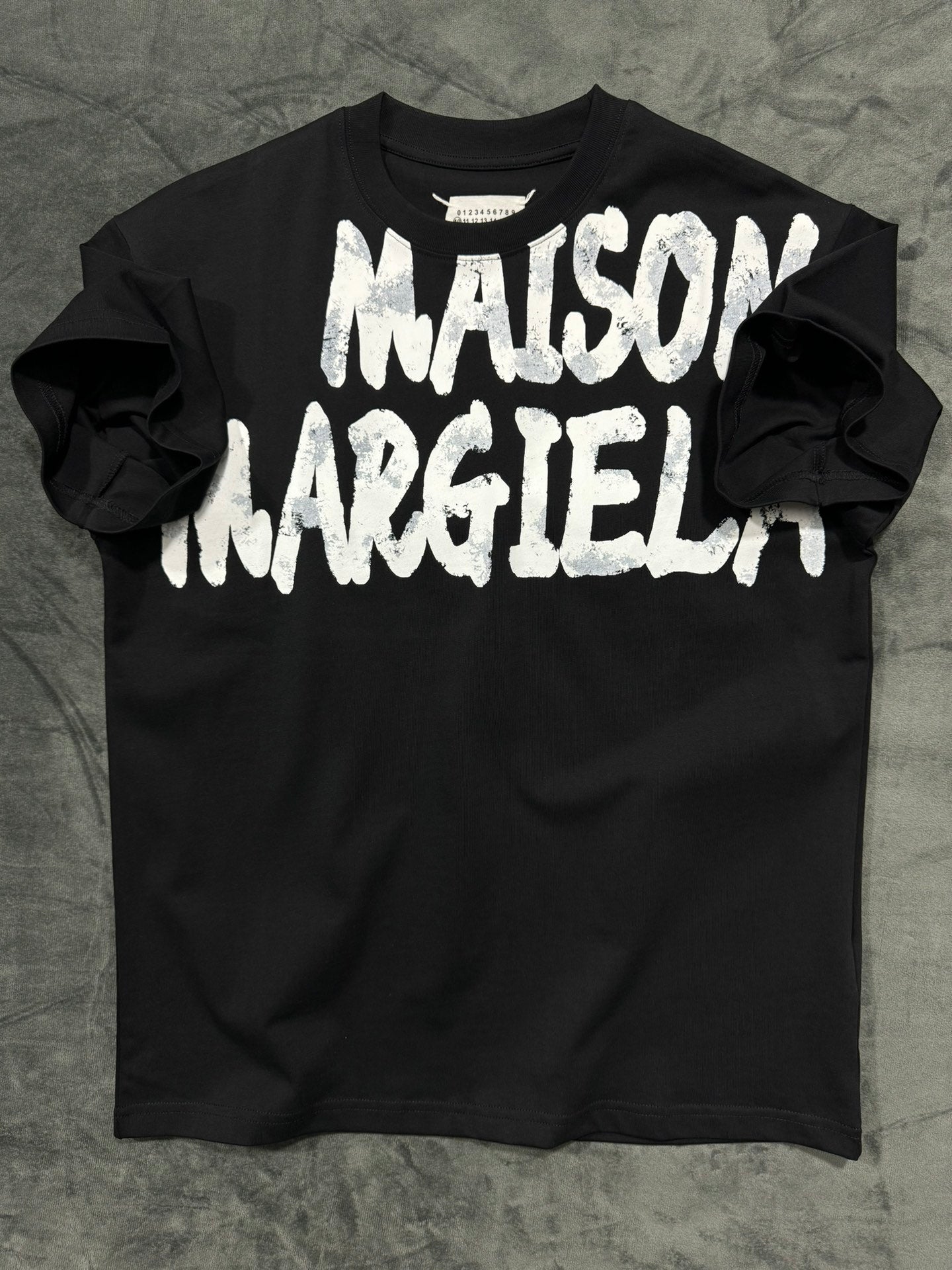 LuxluxHouse Best Quality Clothes T-shirt Chanel & Maison Margiela