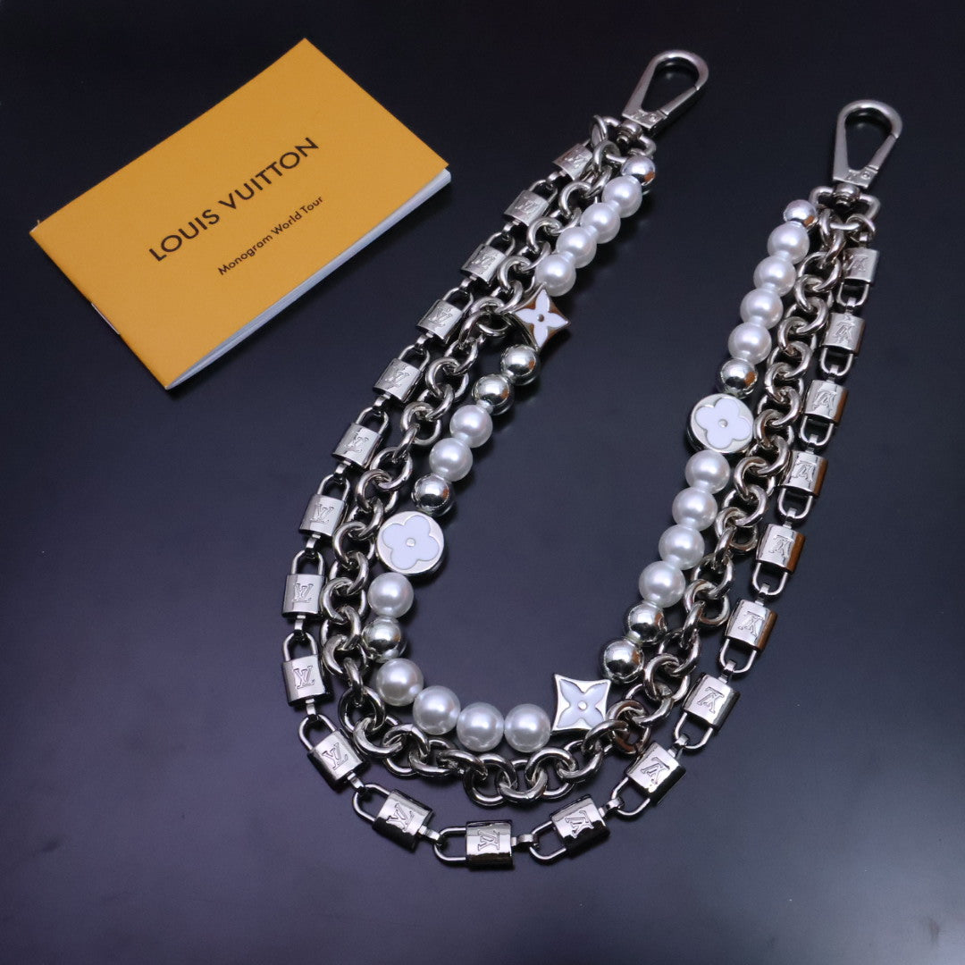 LuxluxHouse Best Quality Accessories Keychain Louis Vuitton