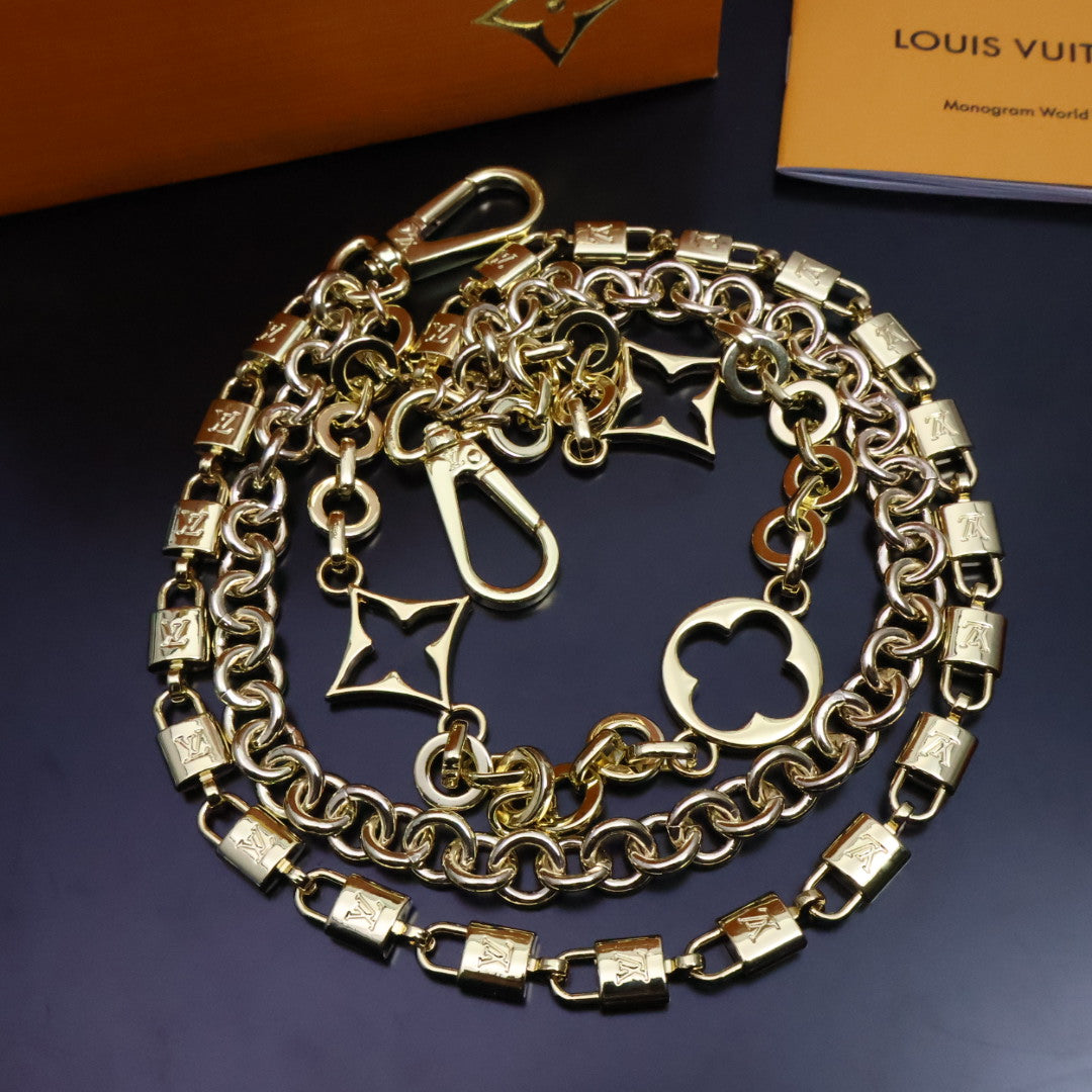 LuxluxHouse Best Quality Accessories Keychain Louis Vuitton