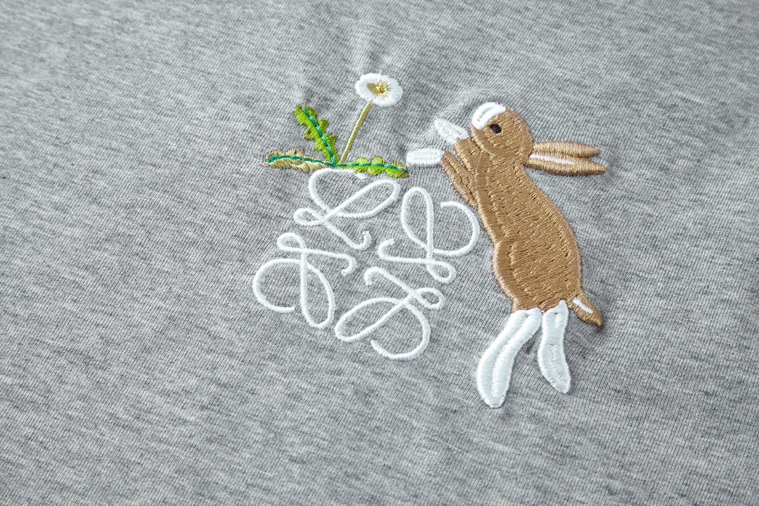 LuxluxHouse Best Quality Clothes T-shirt Loewe