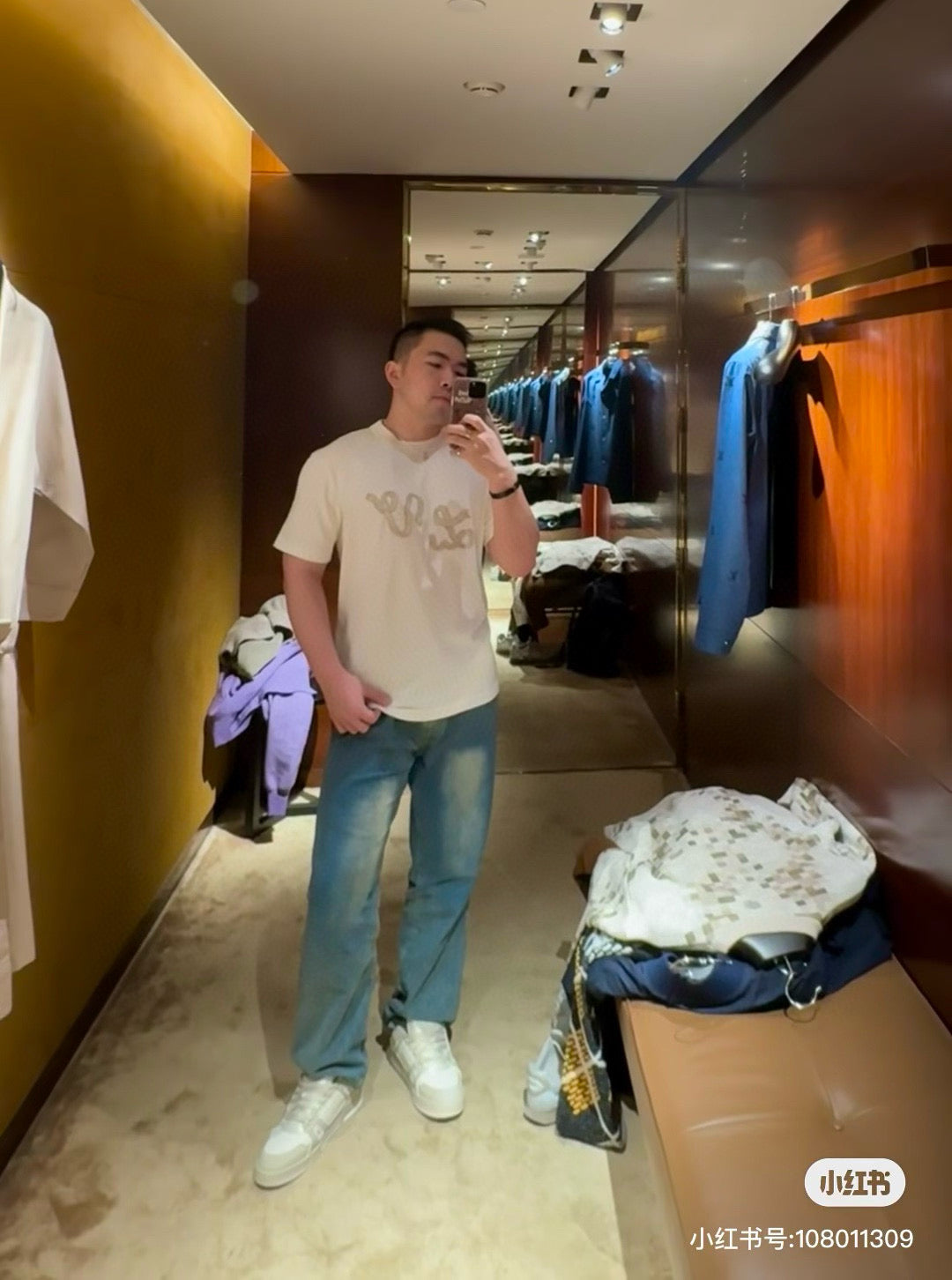 LuxluxHouse Best Quality Clothes T-shirt Louis Vuitton