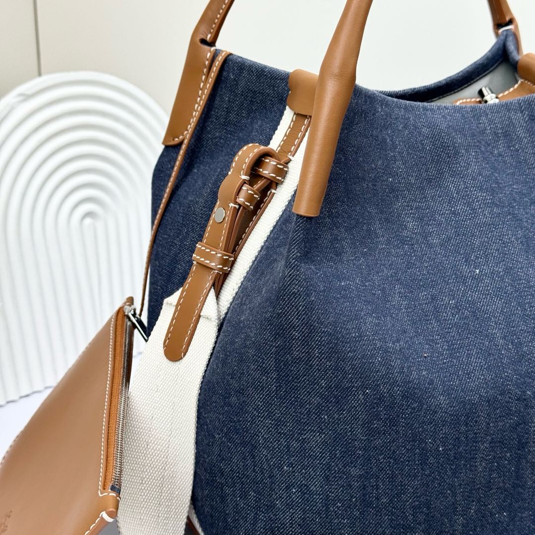 LuxluxHouse Best Quality Bags Loro Piana Women